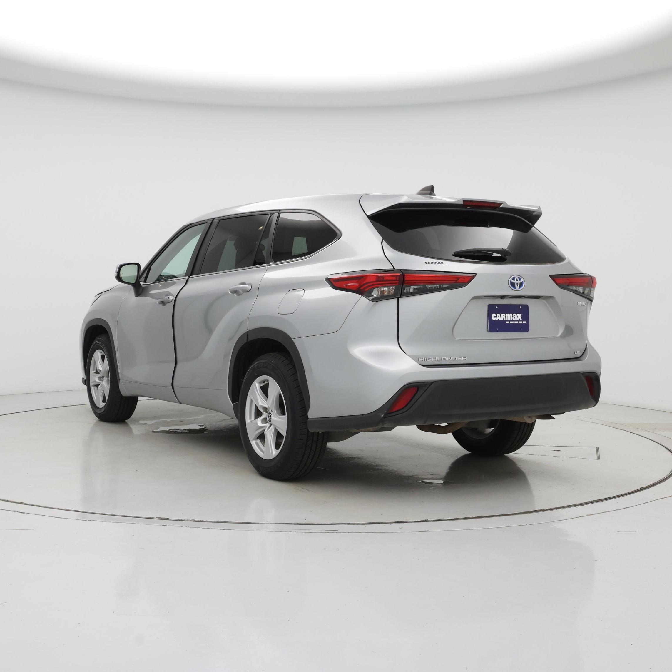 Thumbnail: 2023 Toyota Highlander - 2