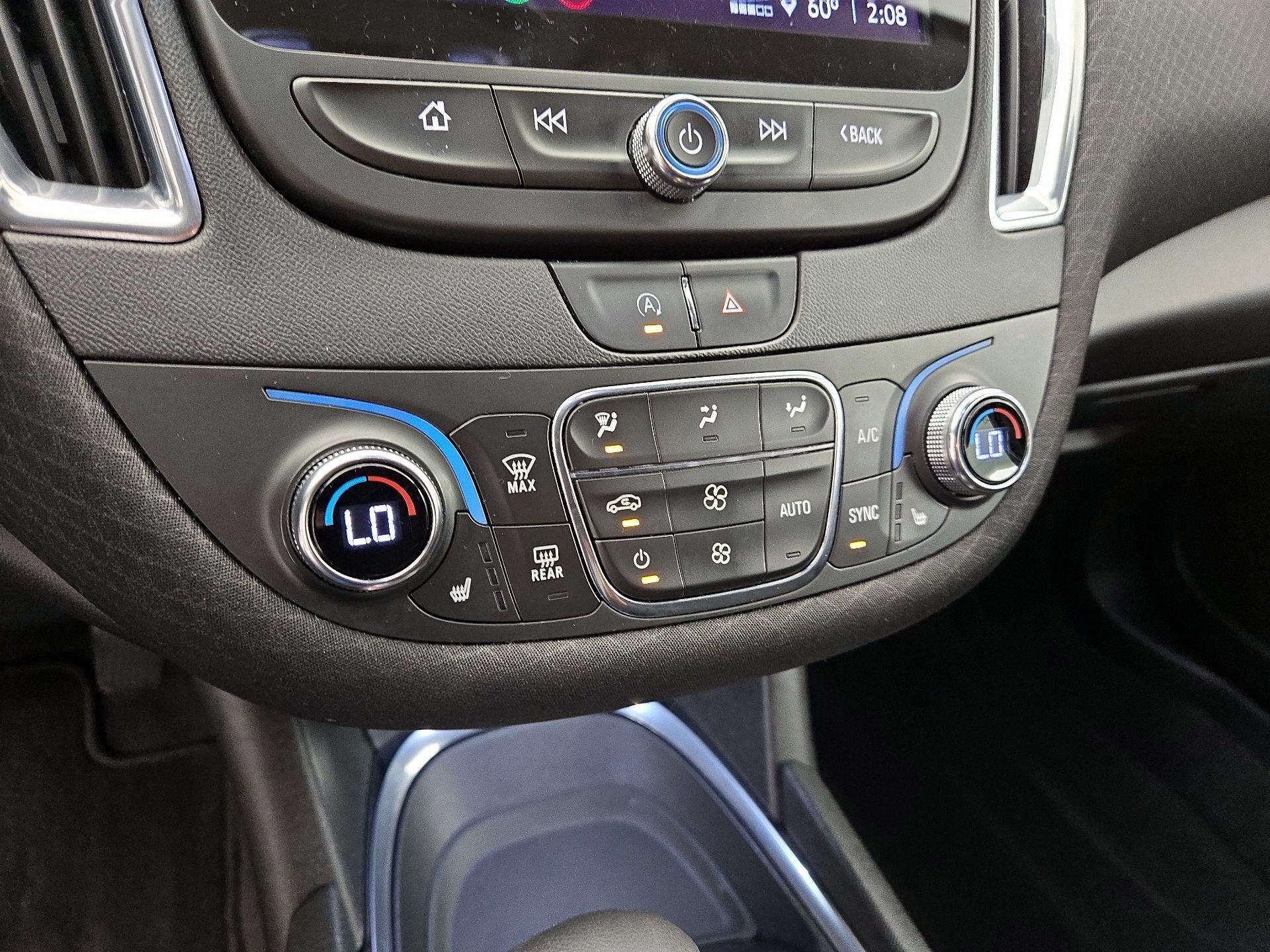 Thumbnail: 2021 Chevrolet Malibu - 16