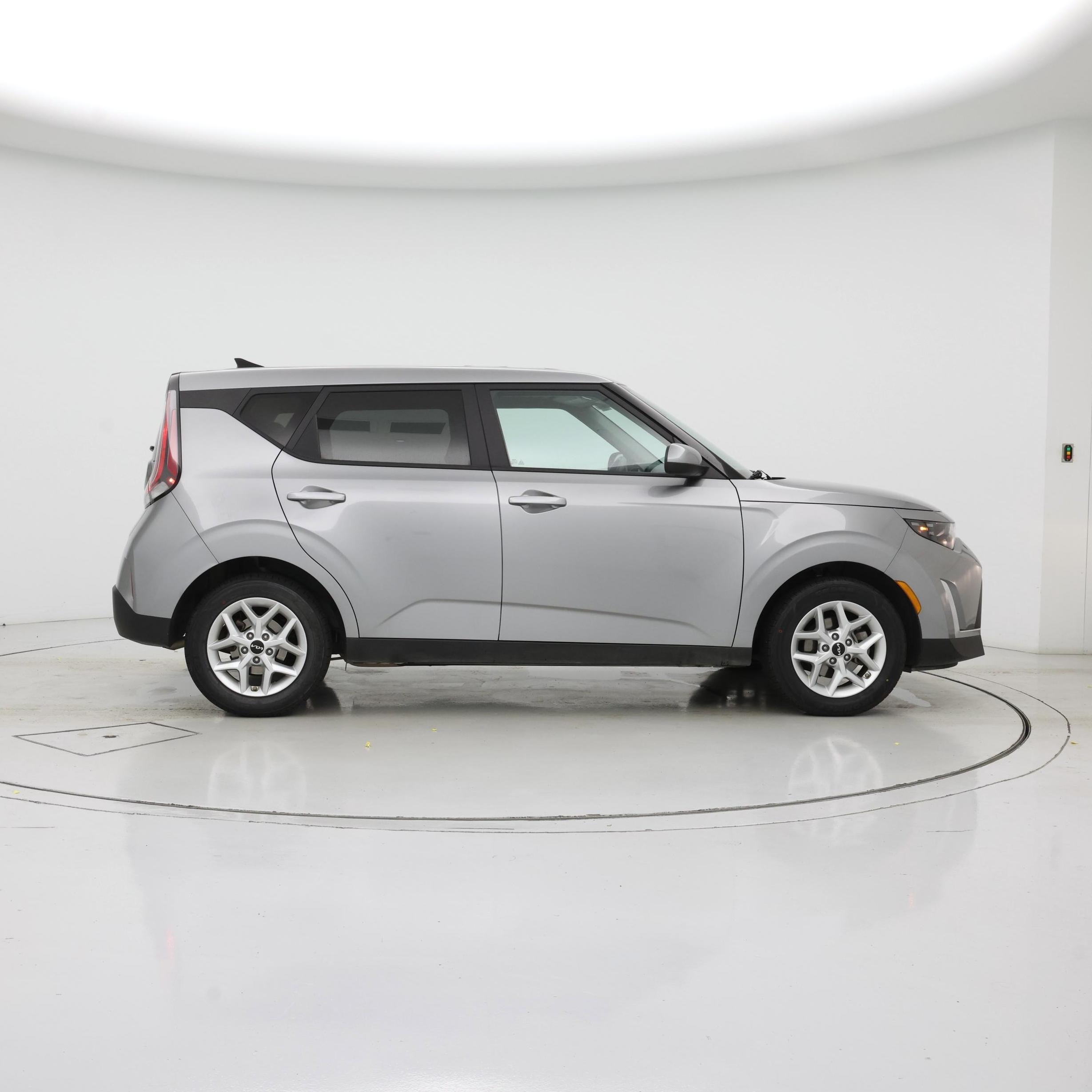 Thumbnail: 2024 Kia Soul - 7