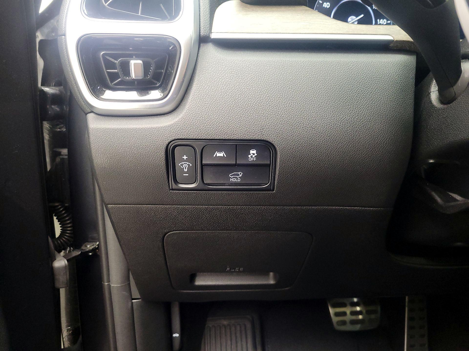 Thumbnail: 2023 Kia Sorento - 13