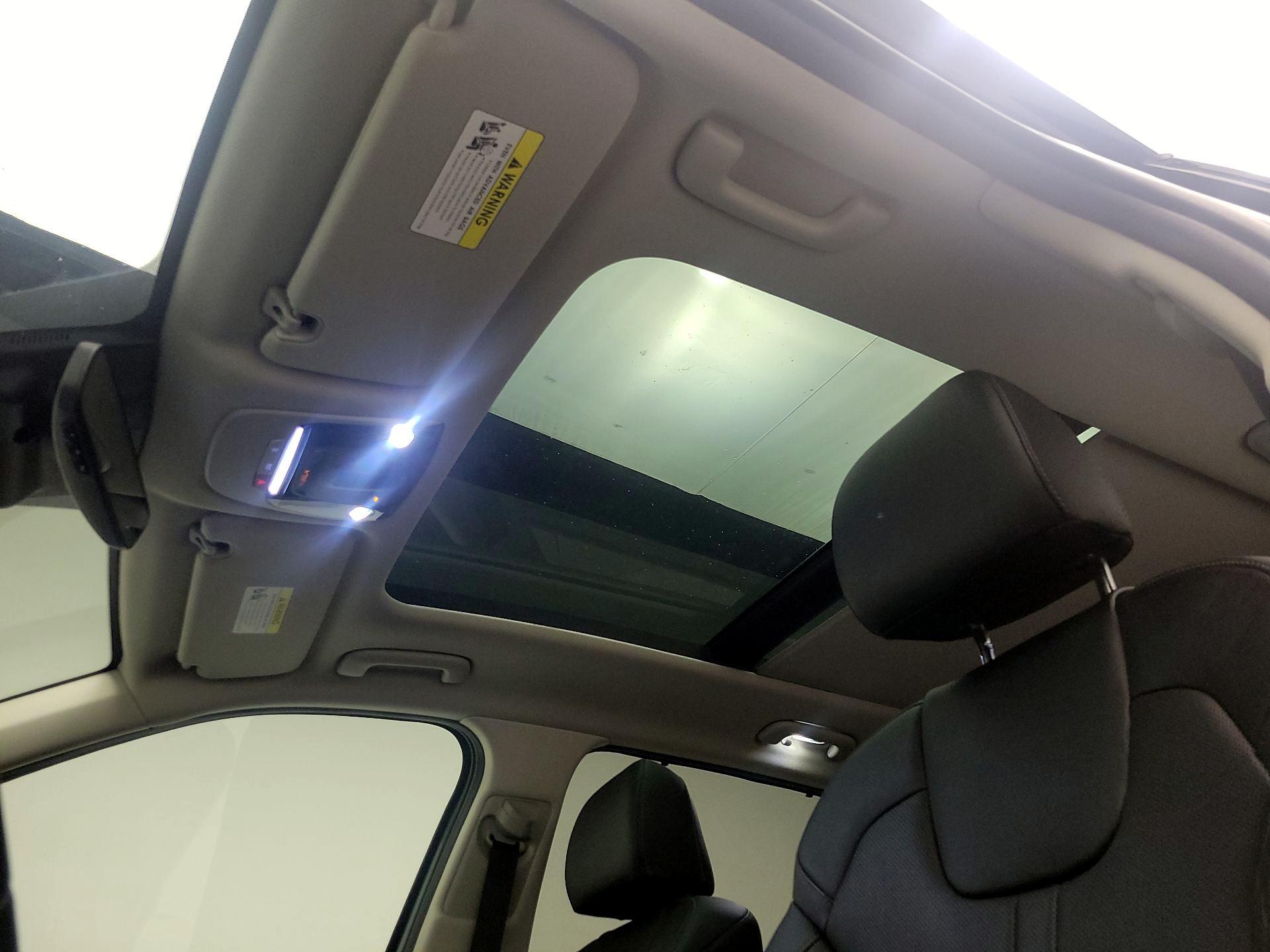 Thumbnail: 2023 Kia Sorento - 20