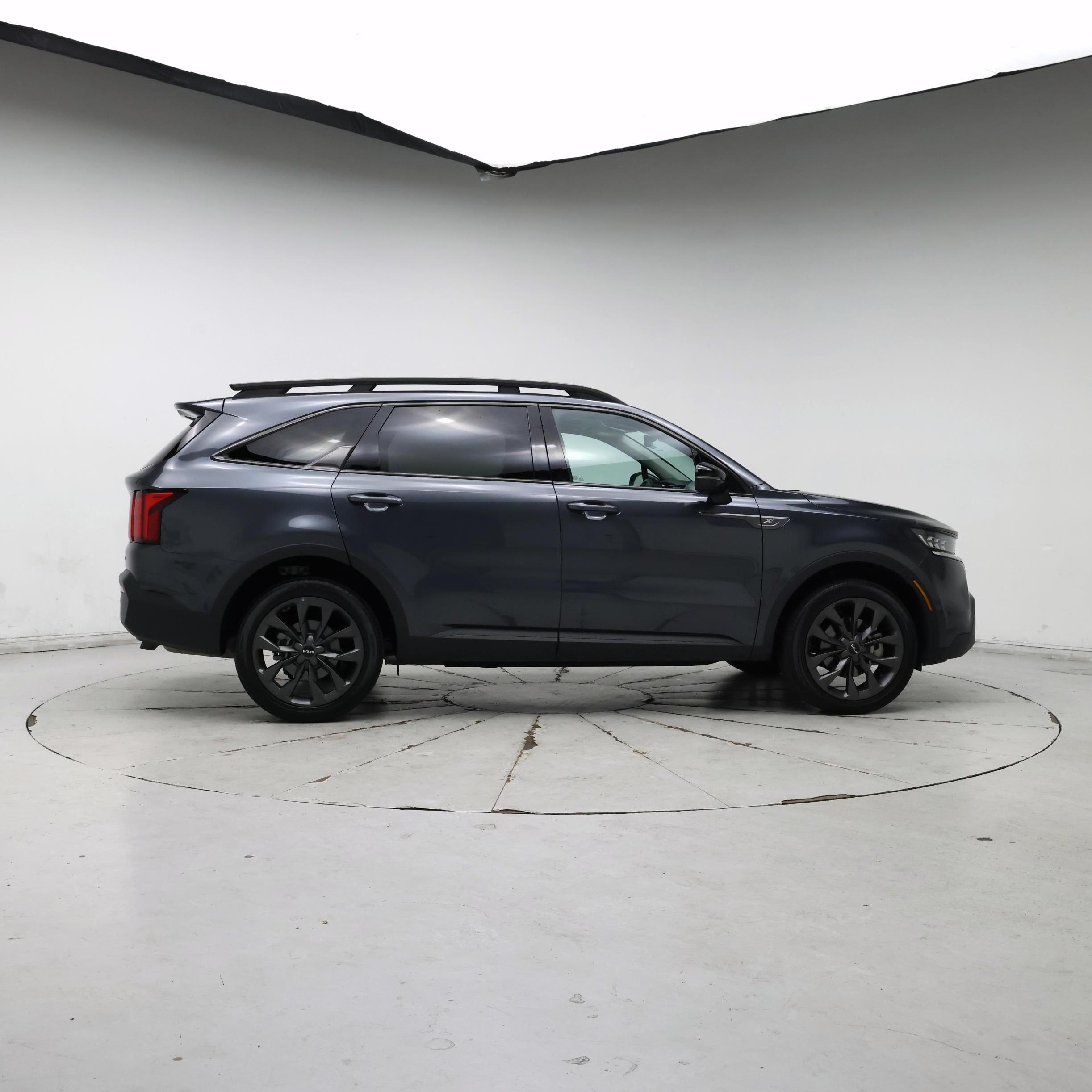 Thumbnail: 2023 Kia Sorento - 7