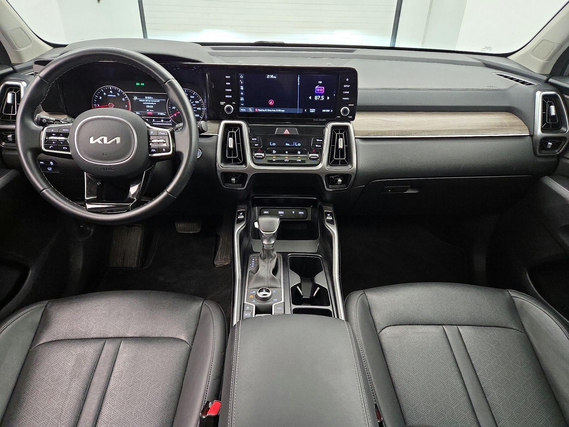 Thumbnail: 2022 Kia Sorento - 9