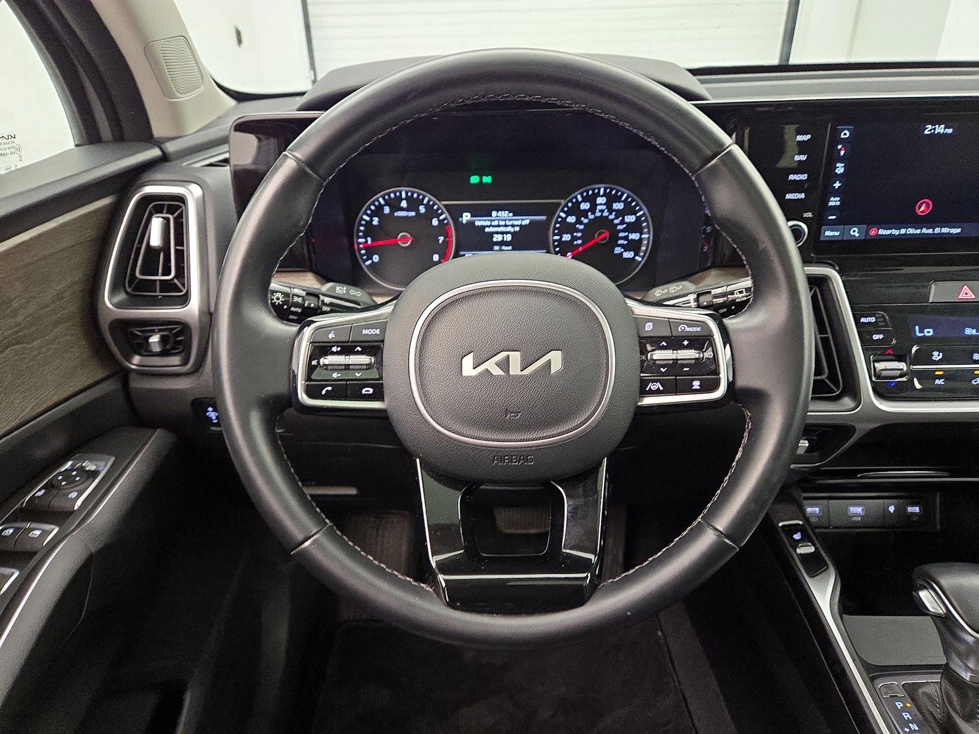 Thumbnail: 2022 Kia Sorento - 10