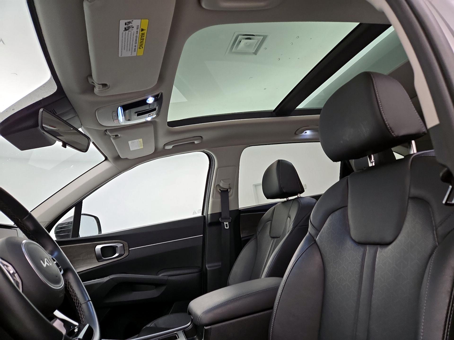 Thumbnail: 2022 Kia Sorento - 20