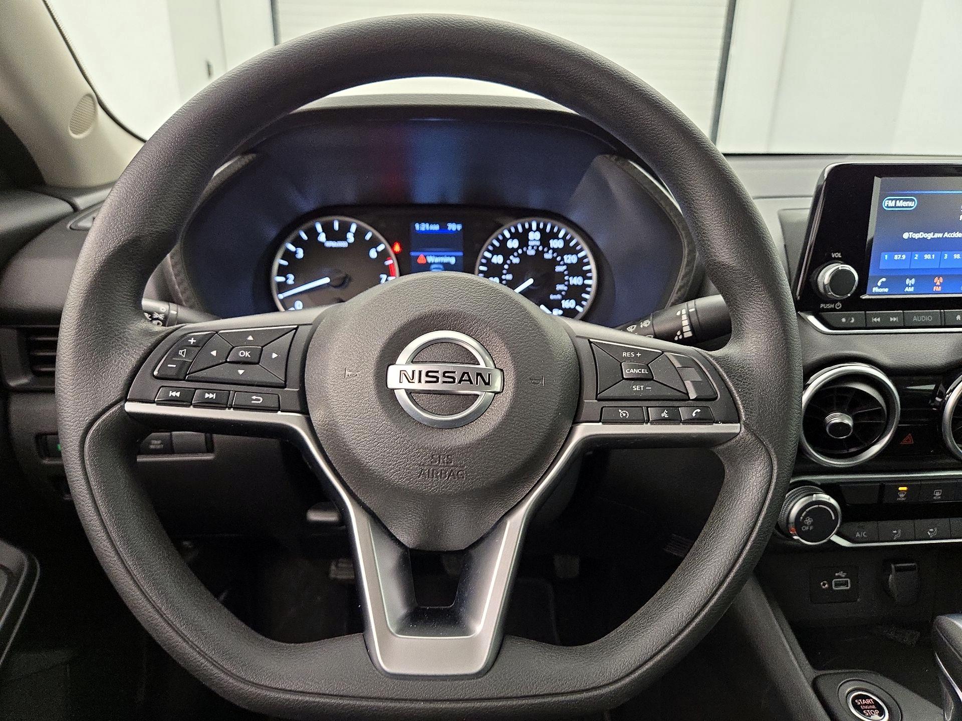 Thumbnail: 2022 Nissan Sentra - 10