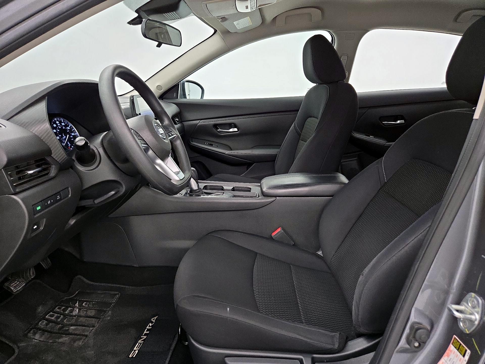 Thumbnail: 2022 Nissan Sentra - 11