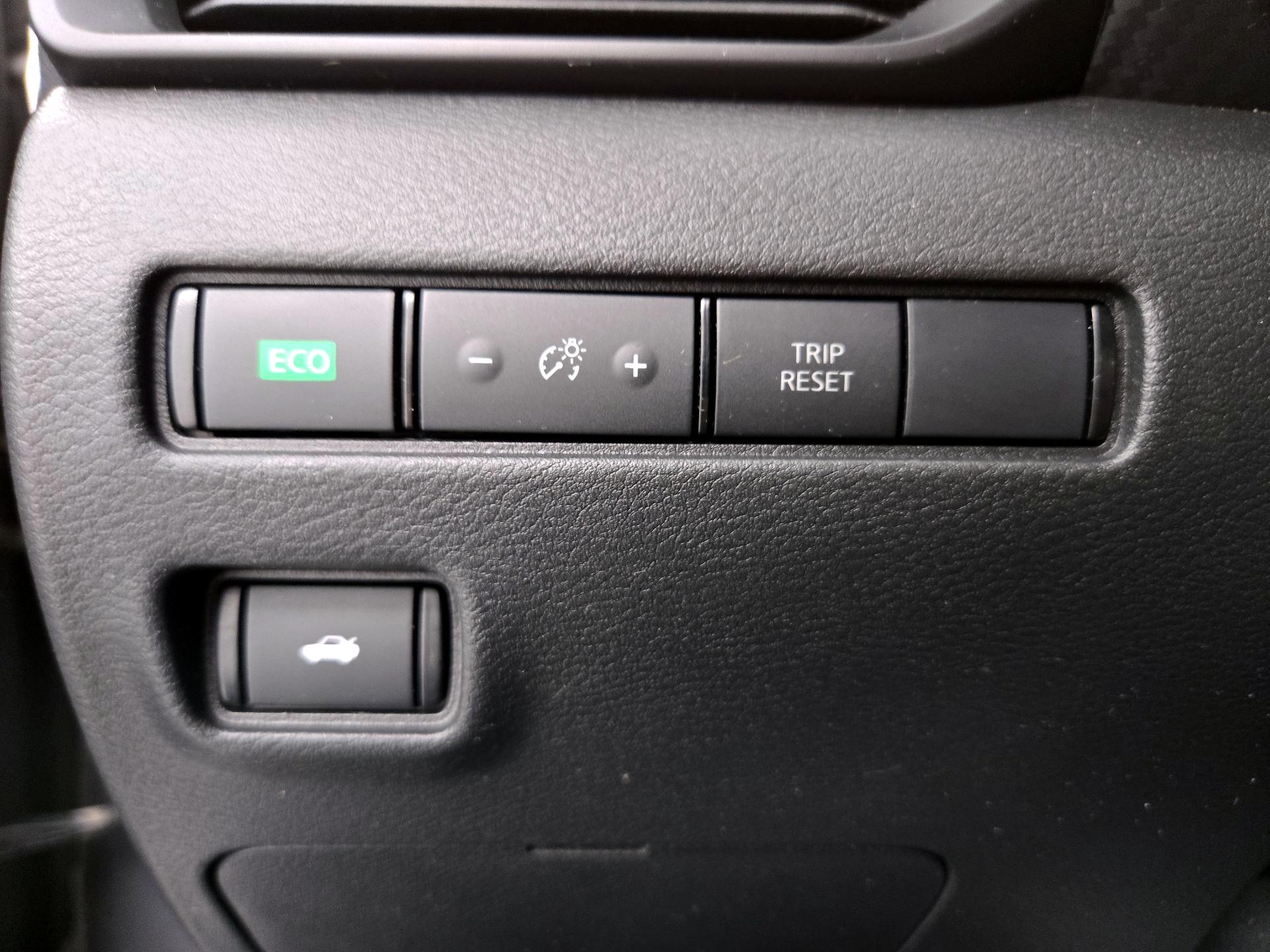 Thumbnail: 2022 Nissan Sentra - 13