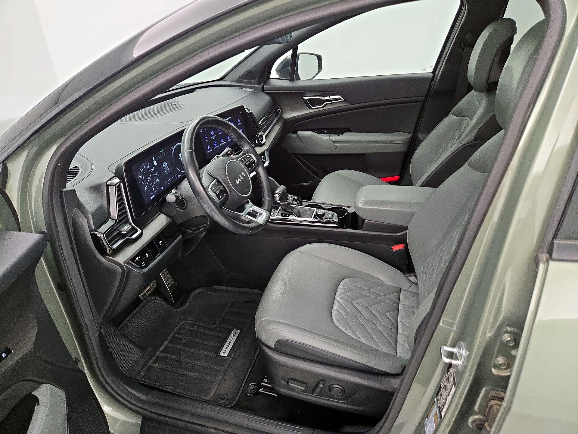 Thumbnail: 2023 Kia Sportage - 11