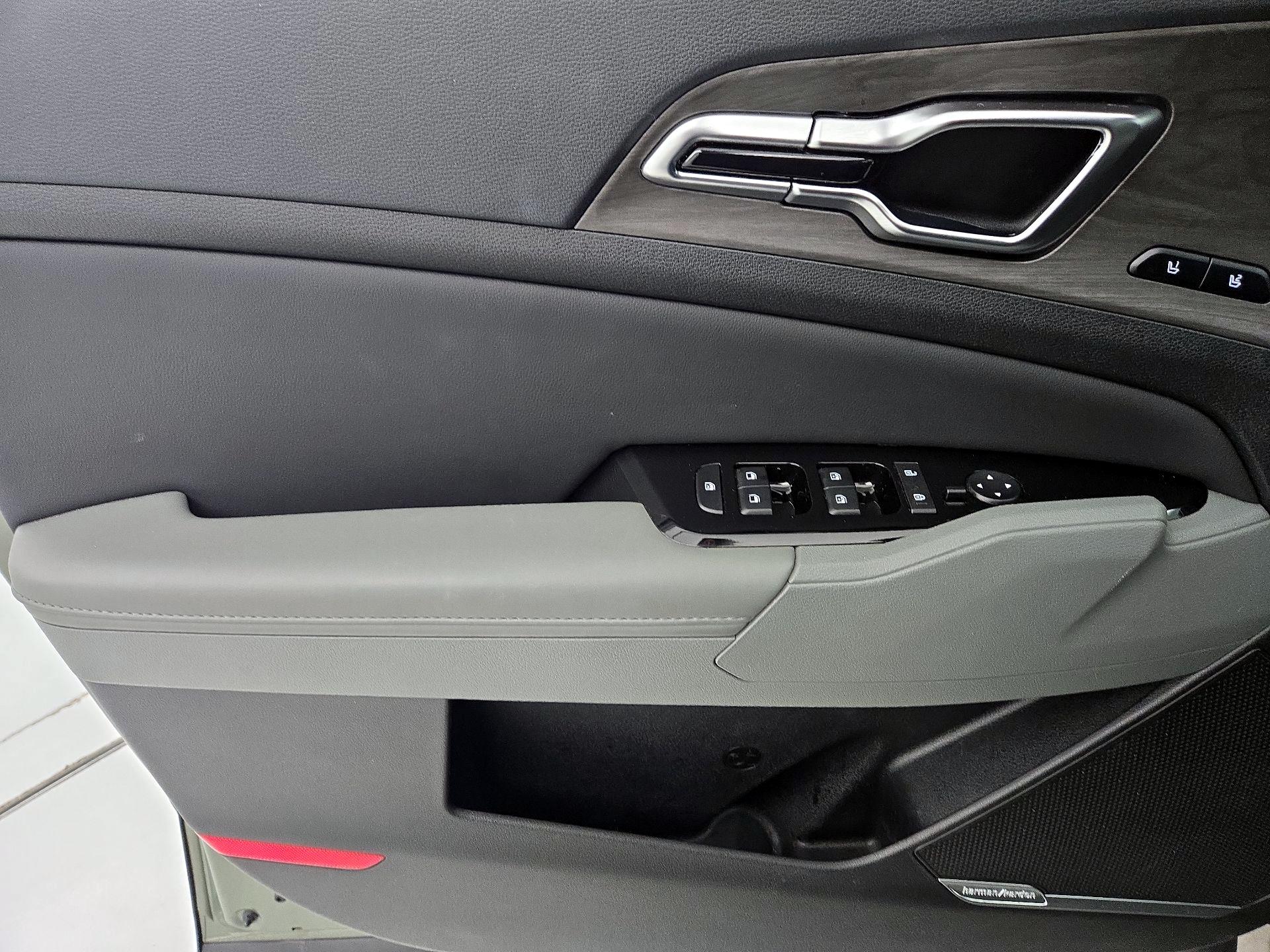 Thumbnail: 2023 Kia Sportage - 12