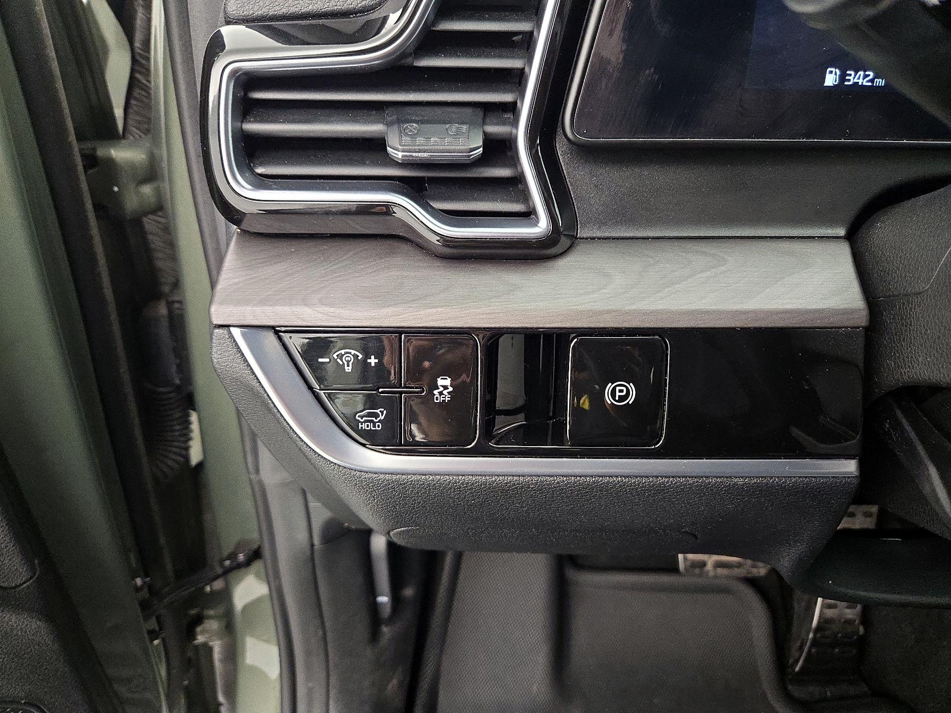 Thumbnail: 2023 Kia Sportage - 13