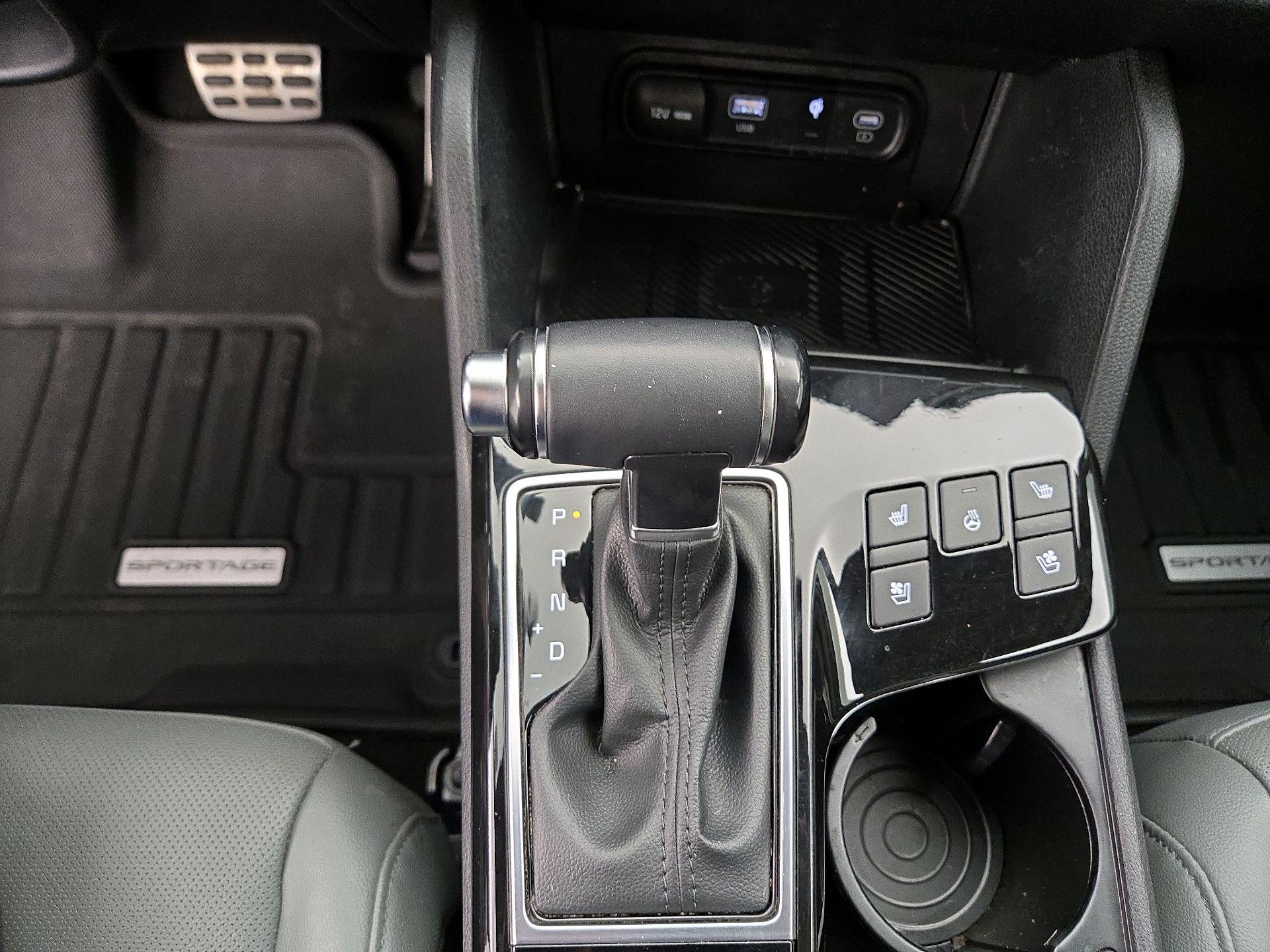 Thumbnail: 2023 Kia Sportage - 18