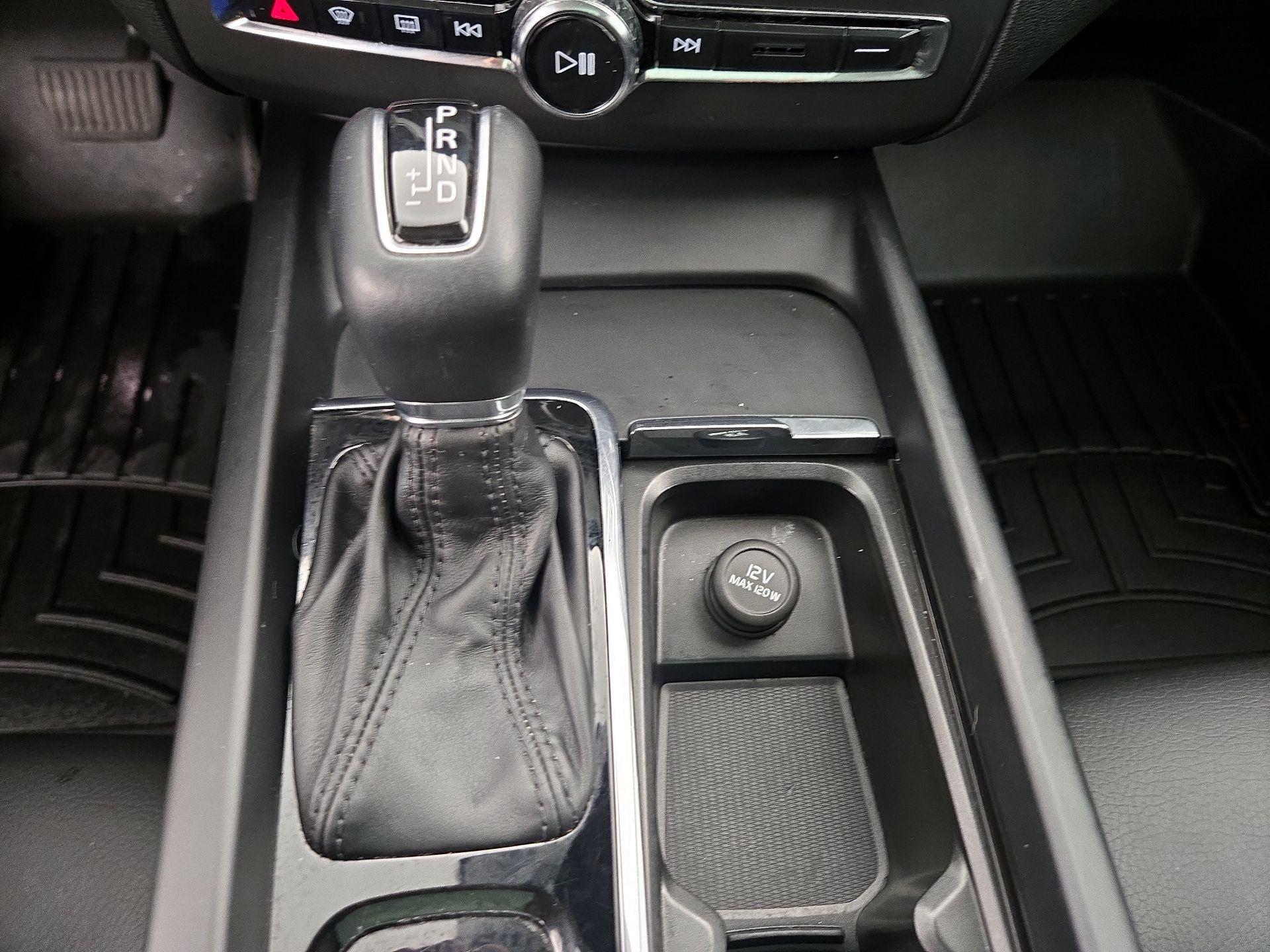 Thumbnail: 2020 Volvo XC60 - 17