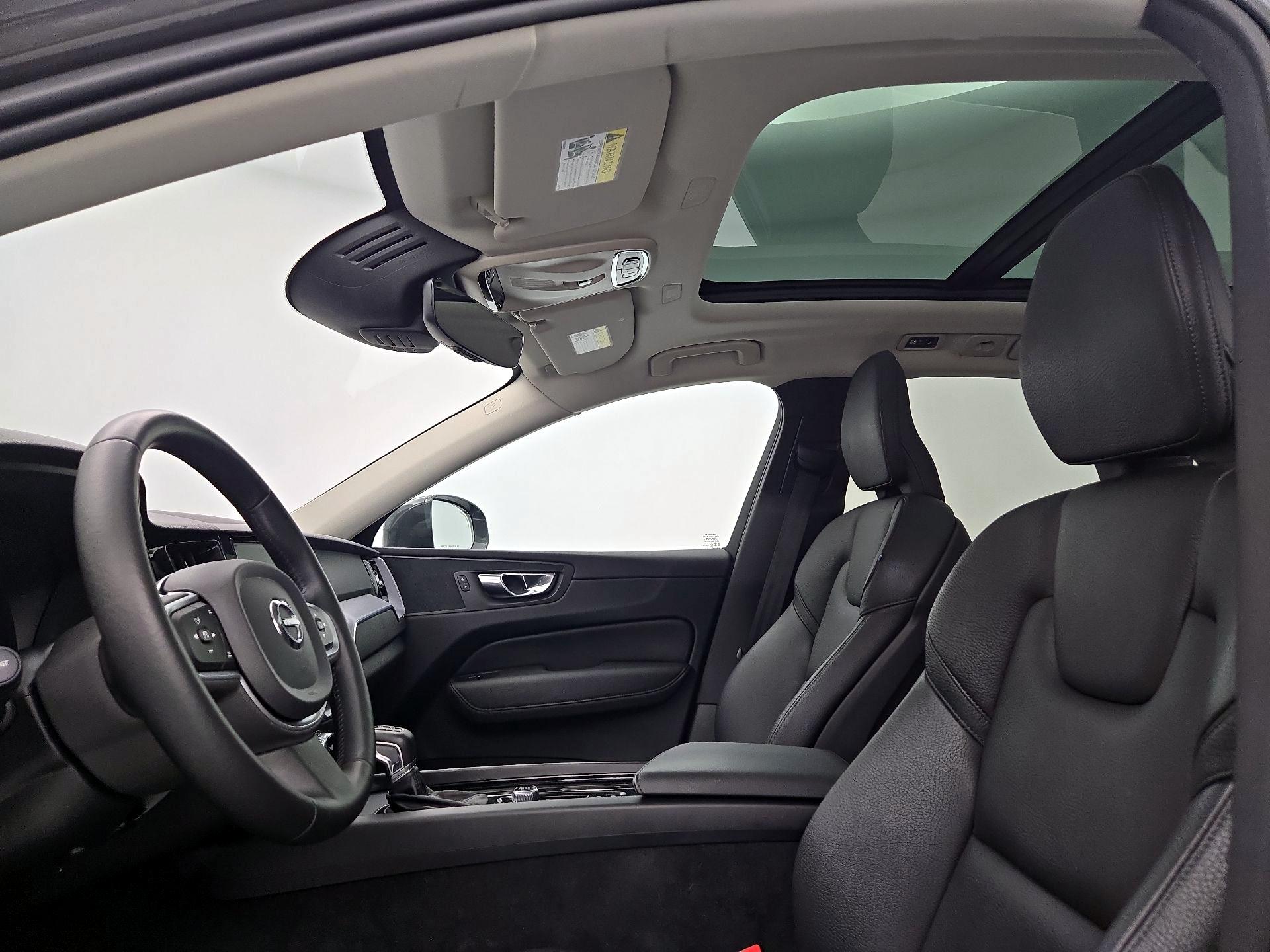 Thumbnail: 2020 Volvo XC60 - 19