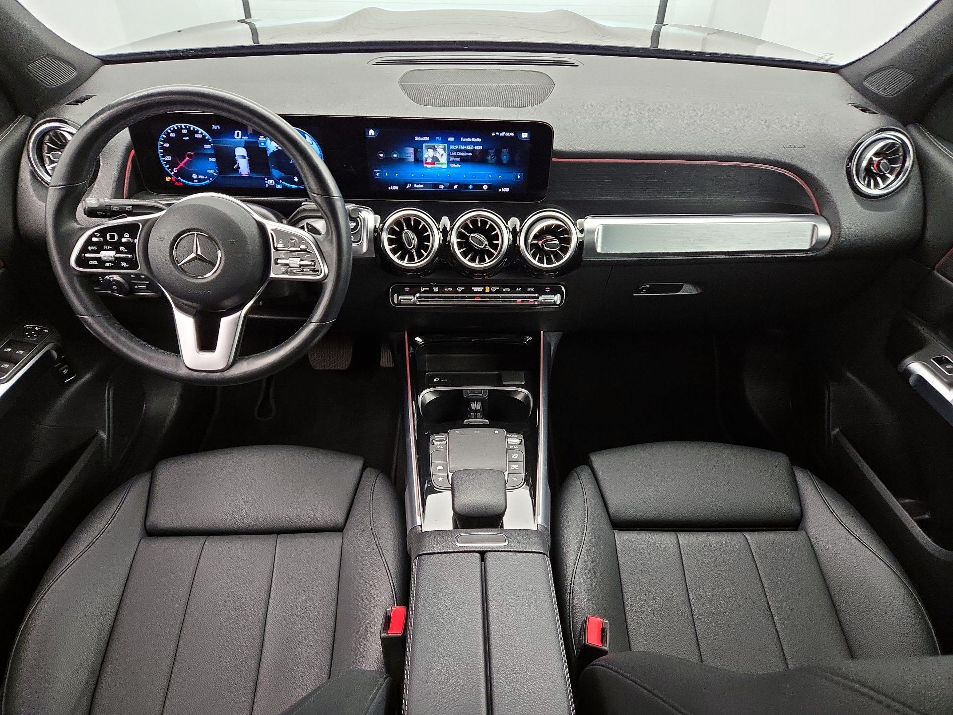 Thumbnail: 2023 Mercedes-Benz GLB - 9