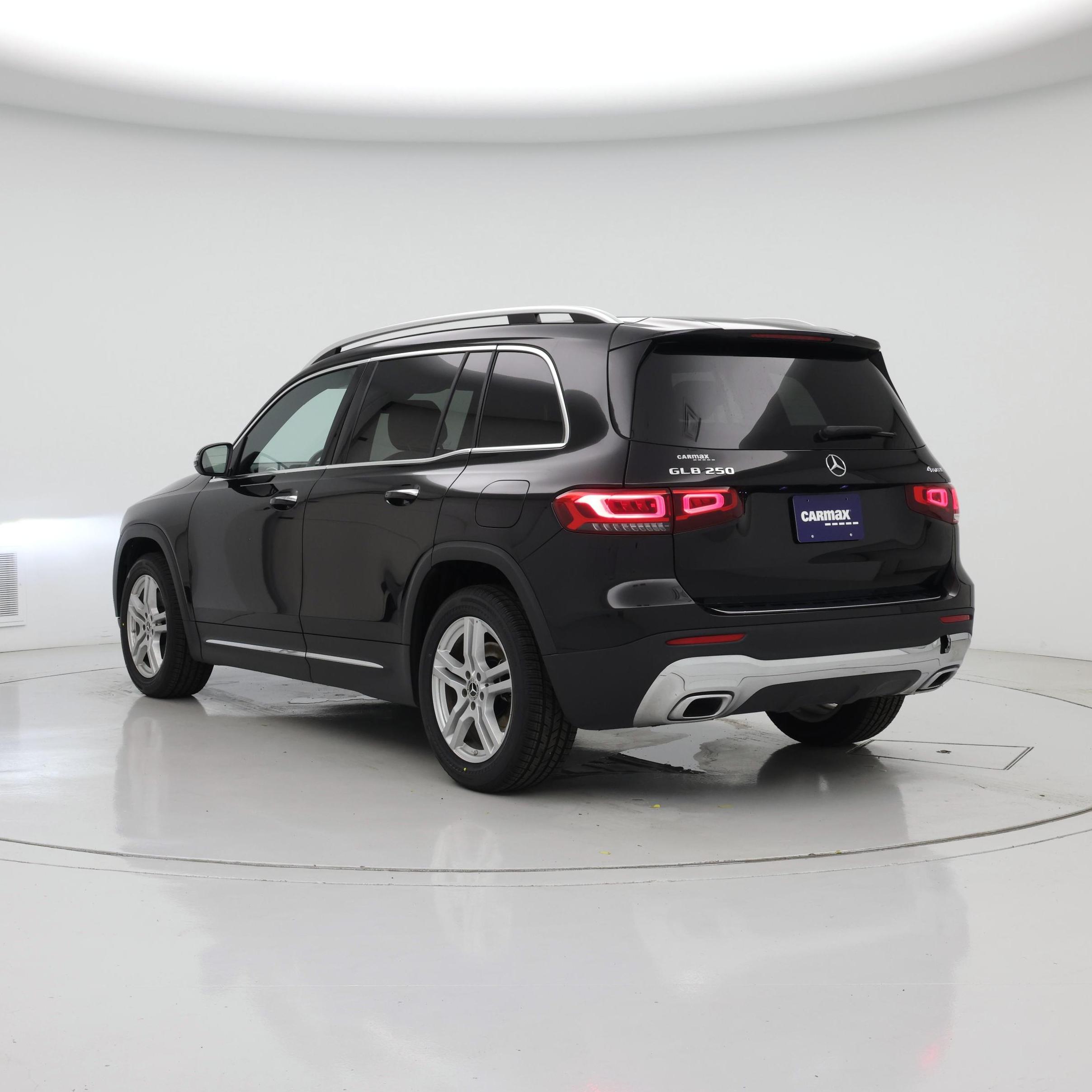 Thumbnail: 2023 Mercedes-Benz GLB - 2