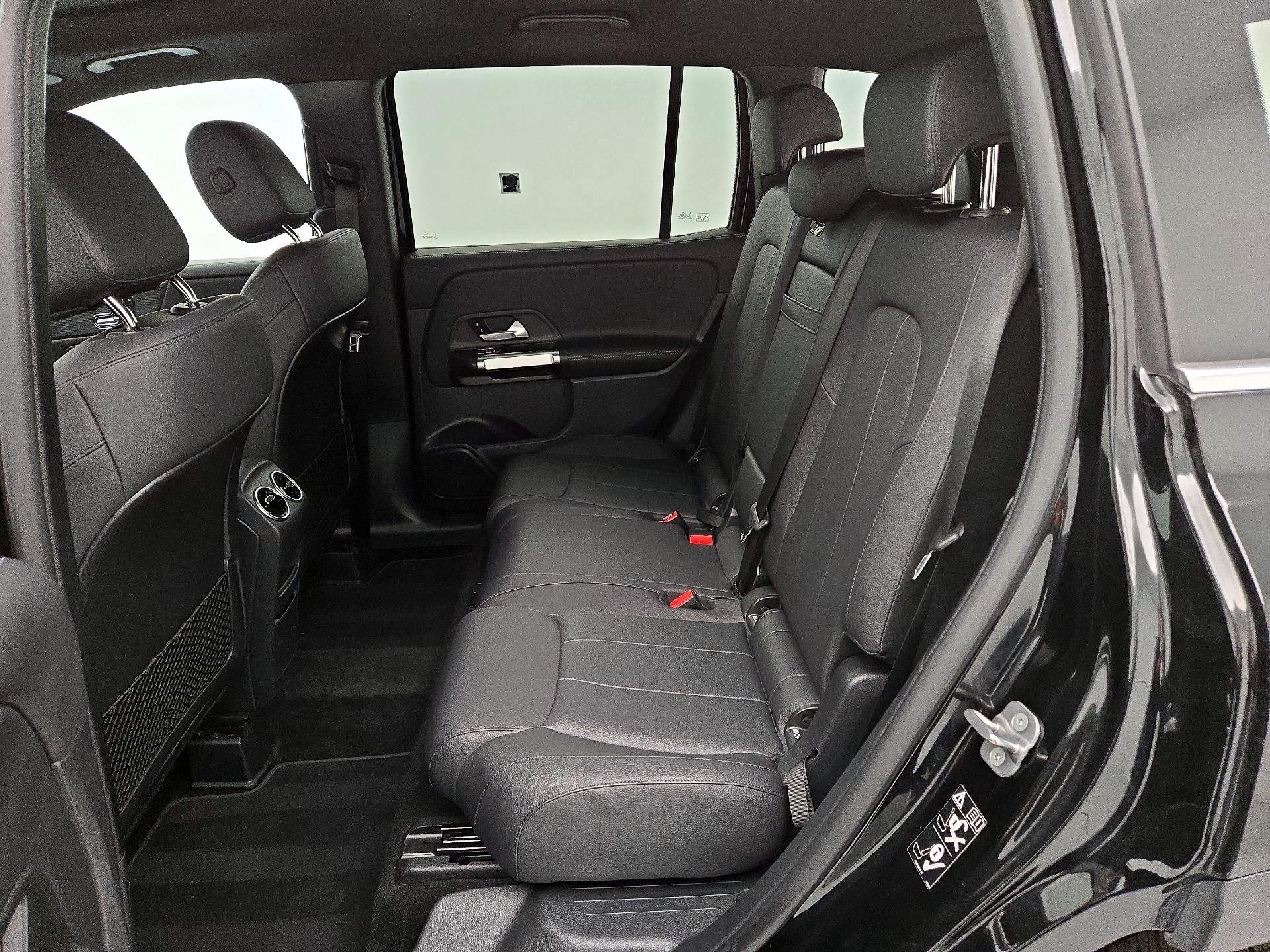 Thumbnail: 2023 Mercedes-Benz GLB - 20