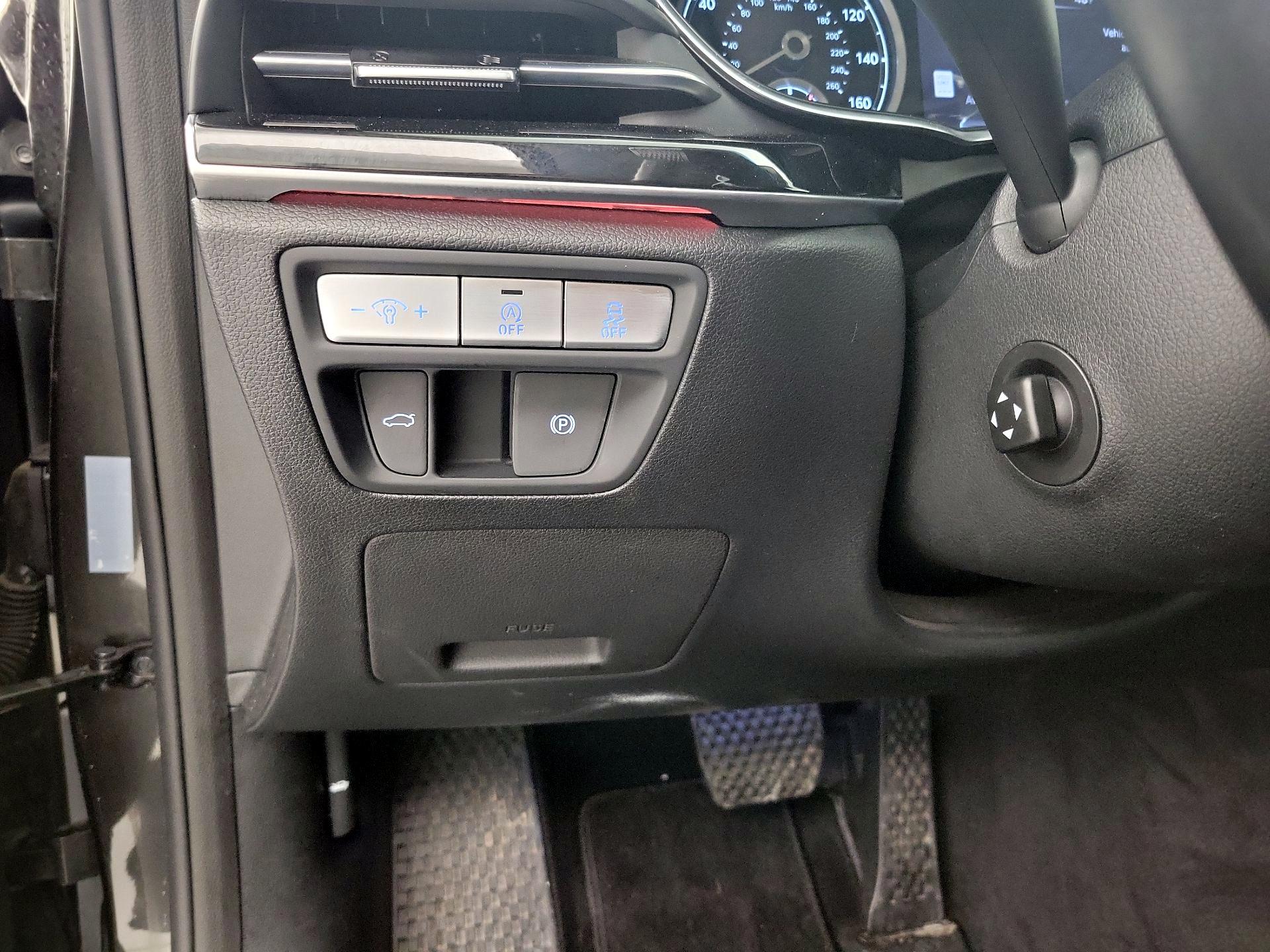 Thumbnail: 2023 Genesis G80 - 13