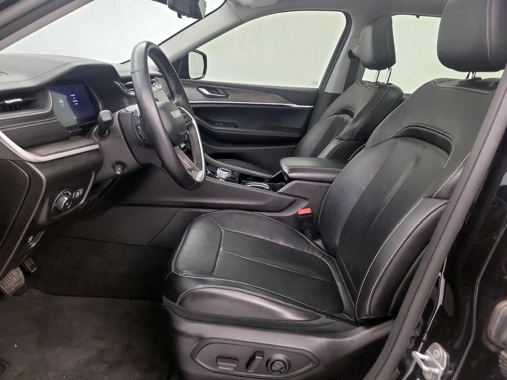 Thumbnail: 2022 Jeep Grand Cherokee - 11