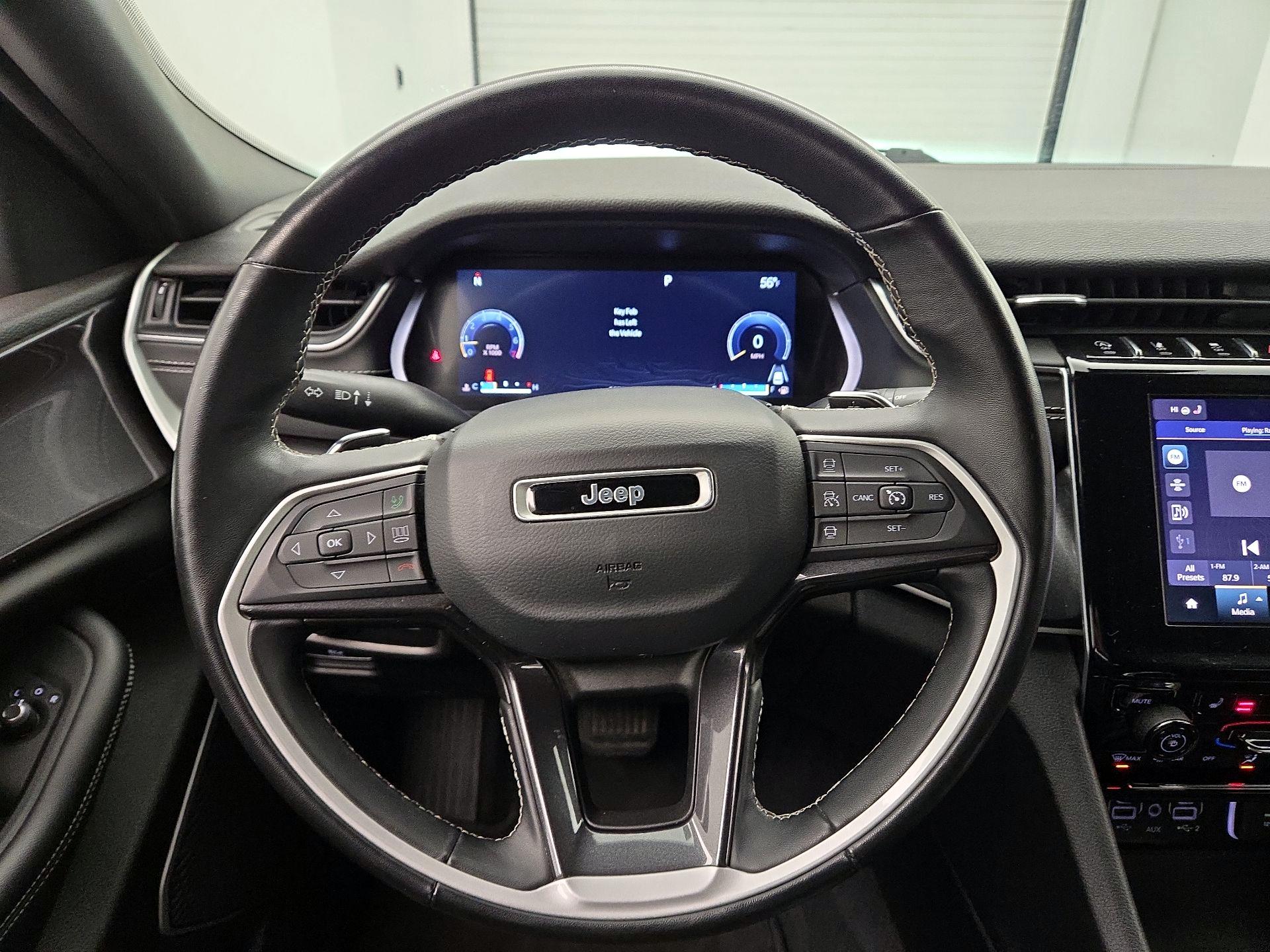 Thumbnail: 2022 Jeep Grand Cherokee - 10