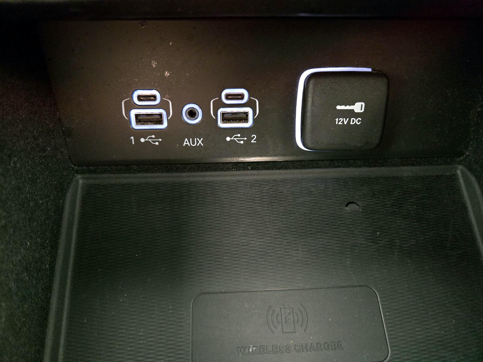 Thumbnail: 2022 Jeep Grand Cherokee - 18