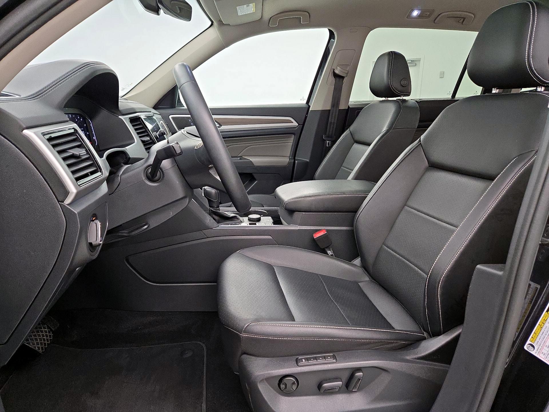 Thumbnail: 2023 Volkswagen Atlas - 11