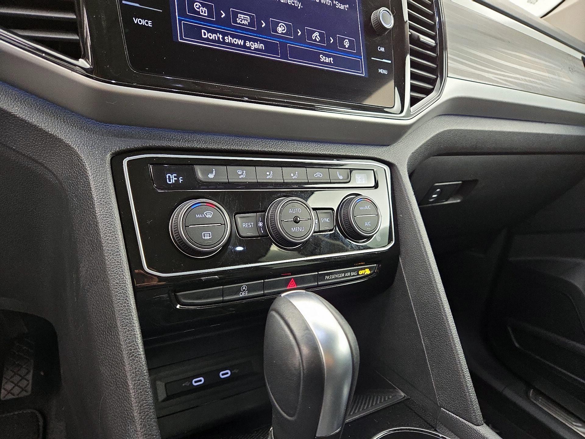 Thumbnail: 2023 Volkswagen Atlas - 17