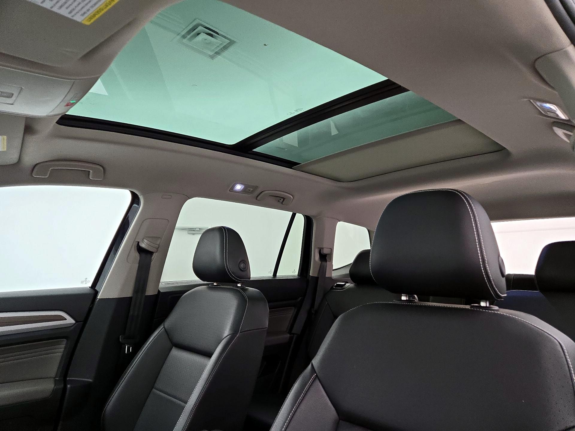 Thumbnail: 2023 Volkswagen Atlas - 20