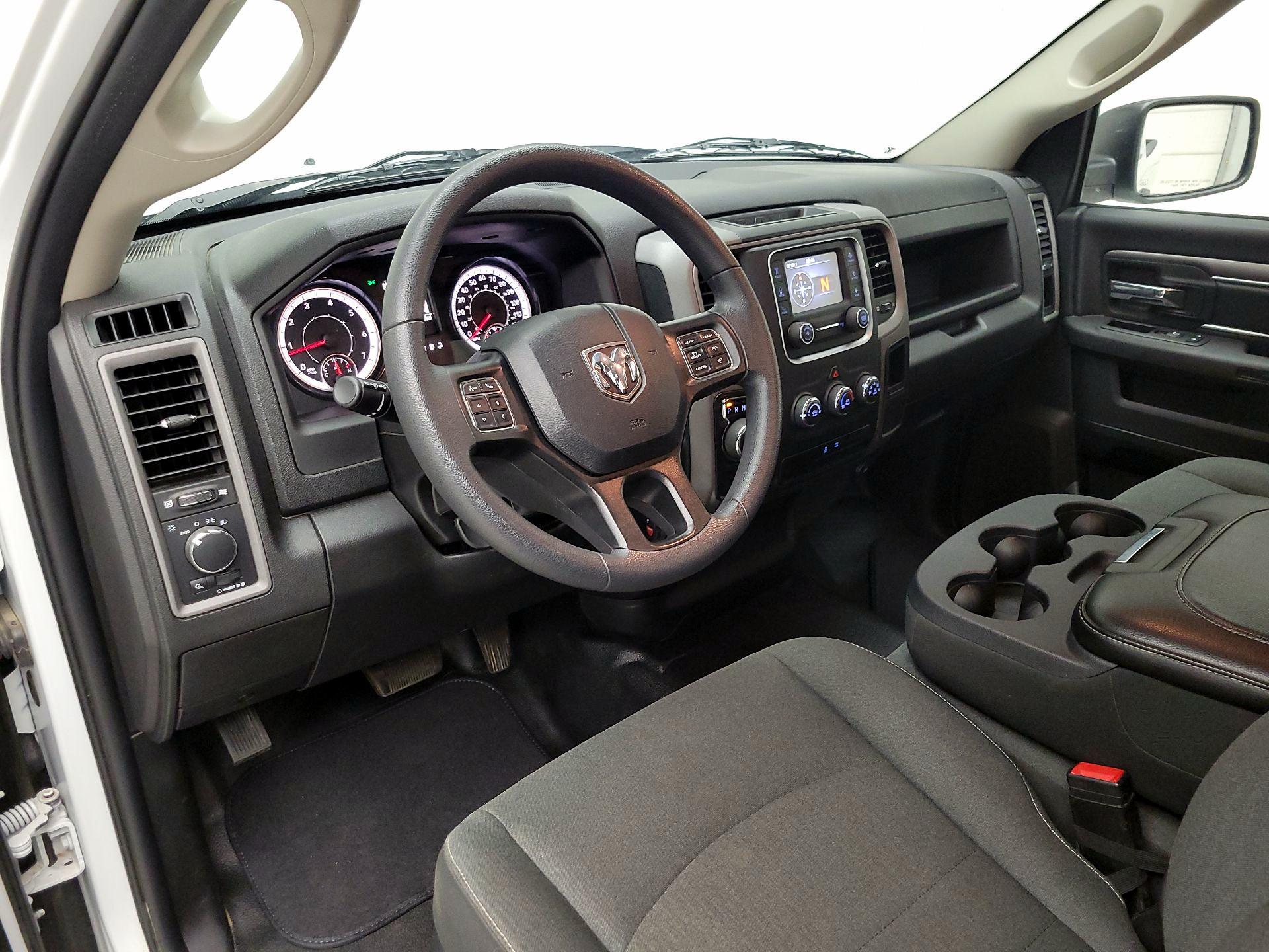 Thumbnail: 2023 RAM 1500 Classic - 9