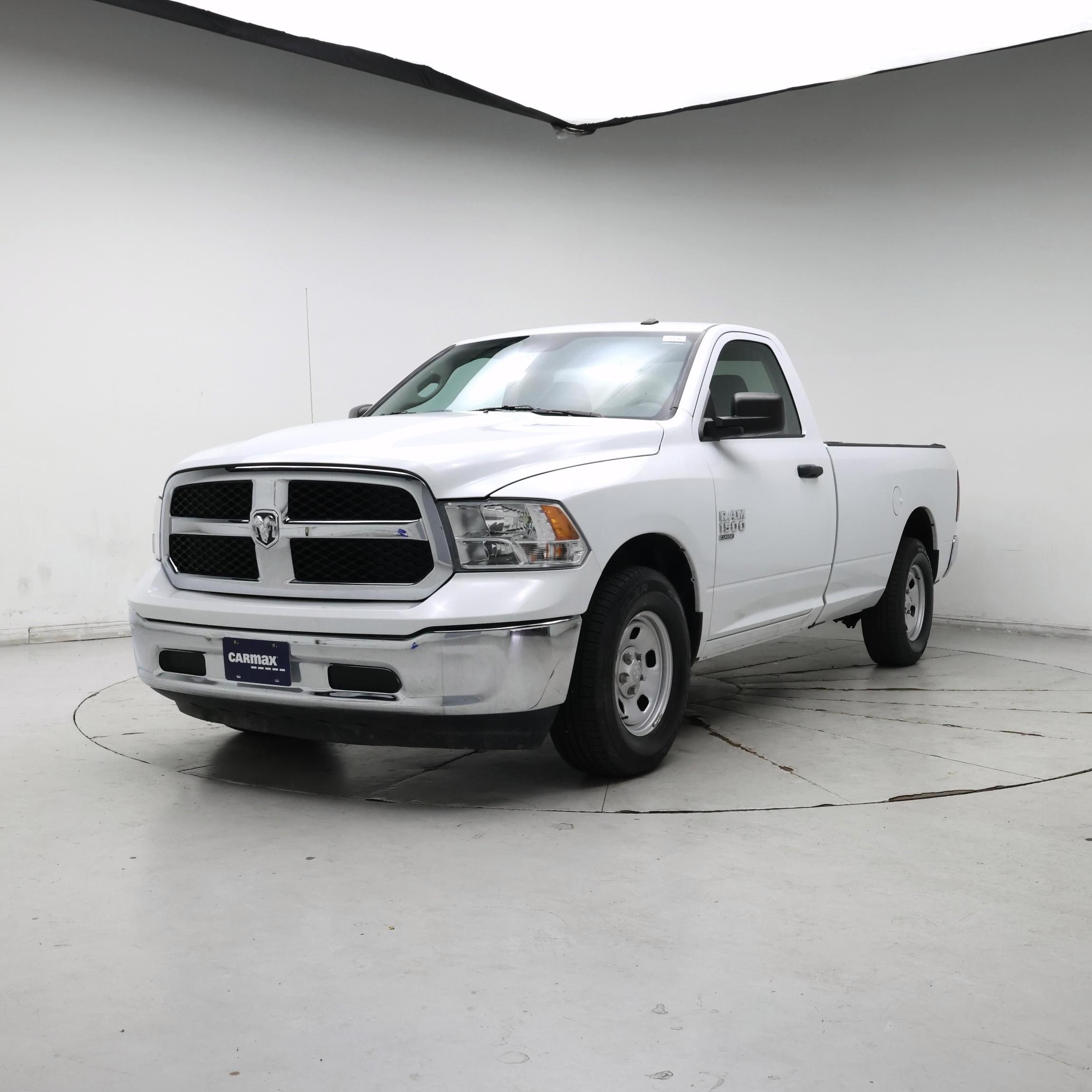 Thumbnail: 2023 RAM 1500 Classic - 4