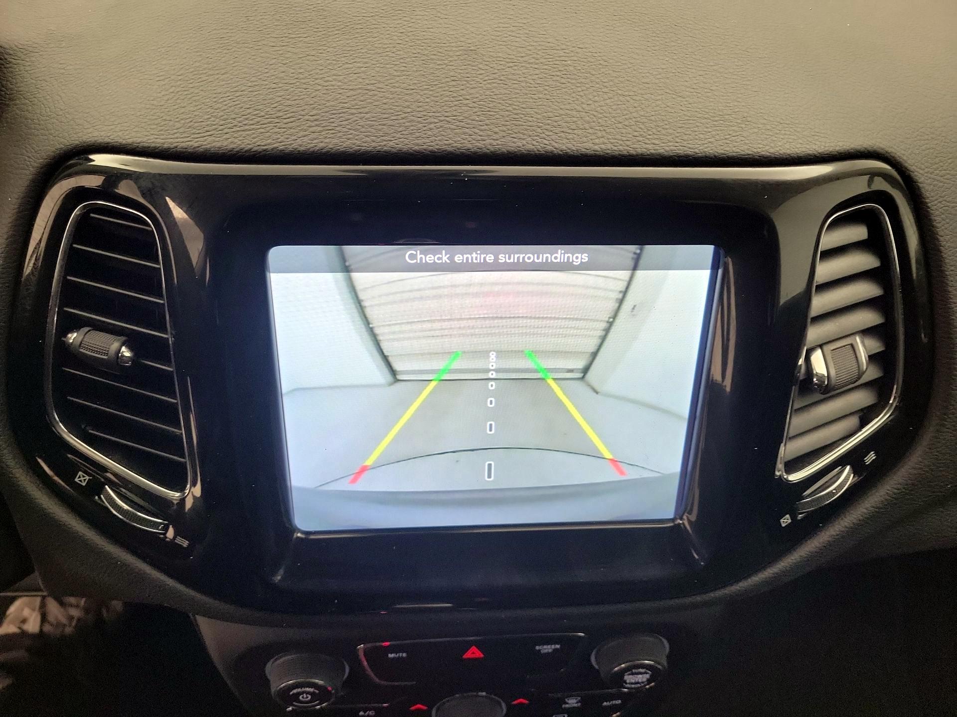 Thumbnail: 2019 Jeep Compass - 14