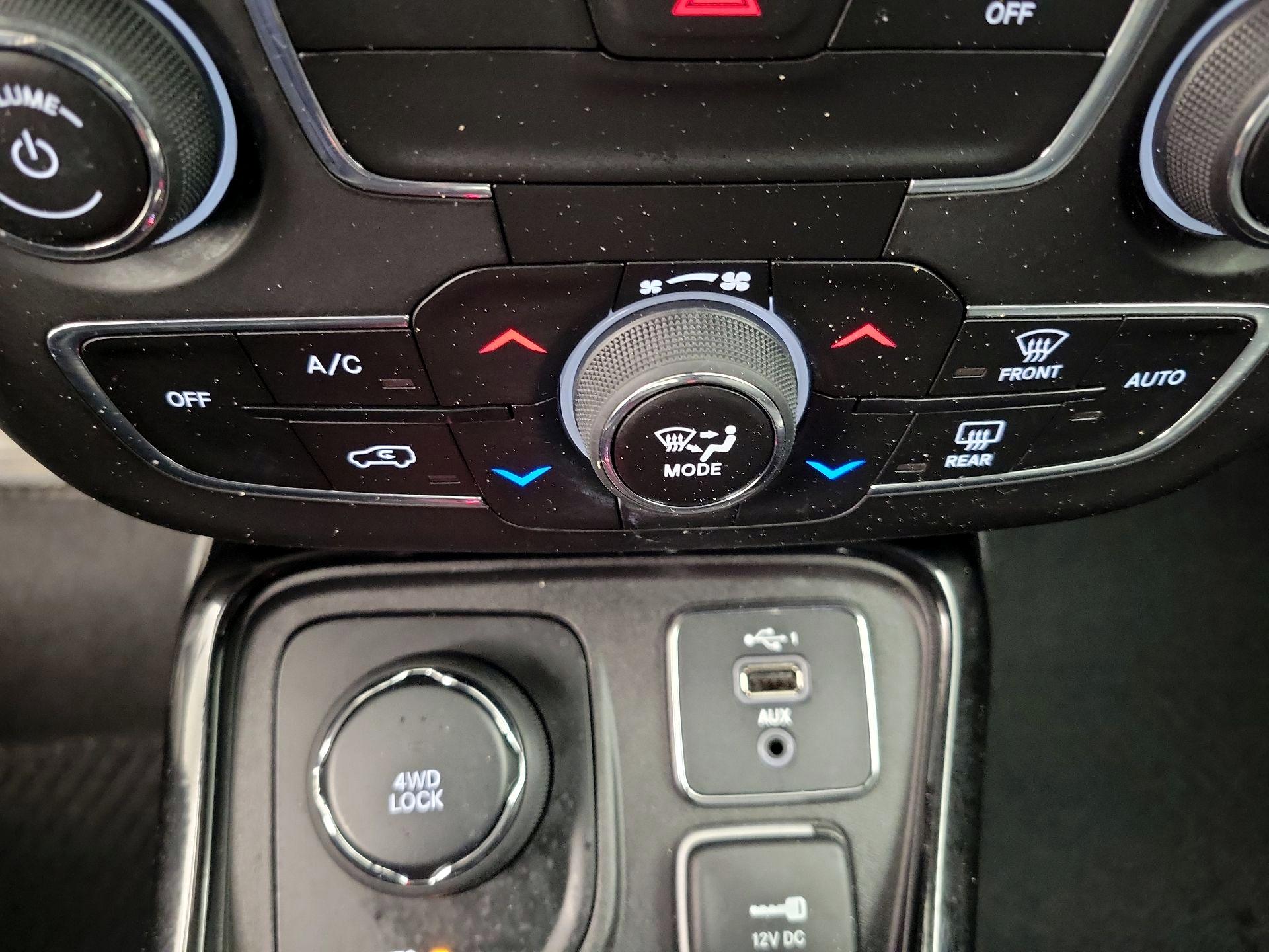 Thumbnail: 2019 Jeep Compass - 16