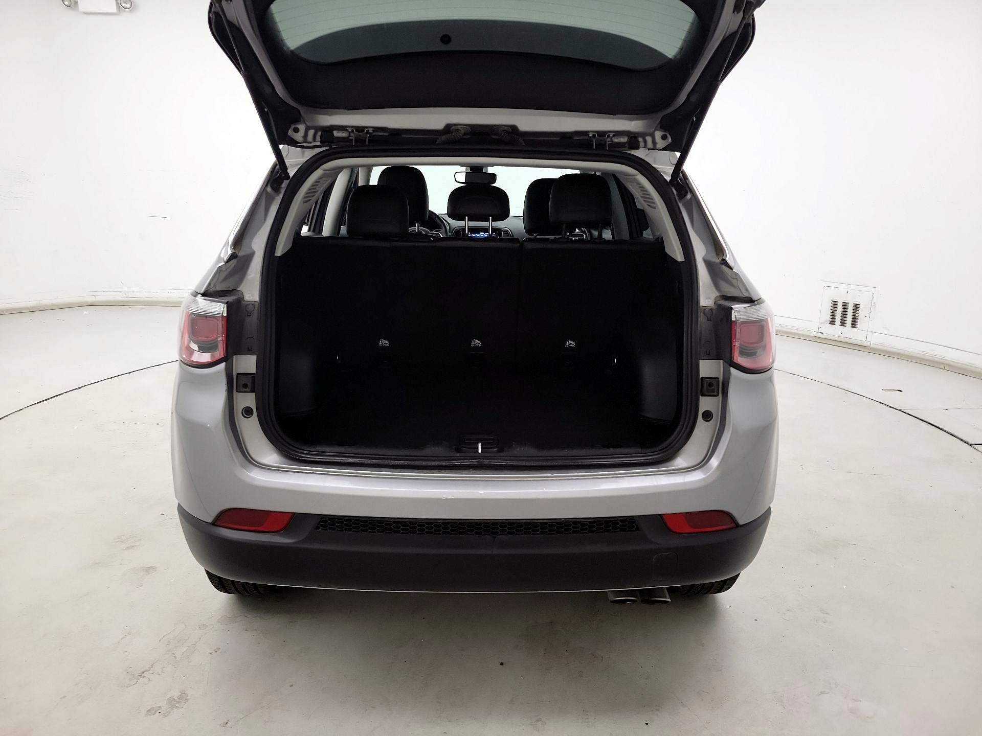 Thumbnail: 2019 Jeep Compass - 20