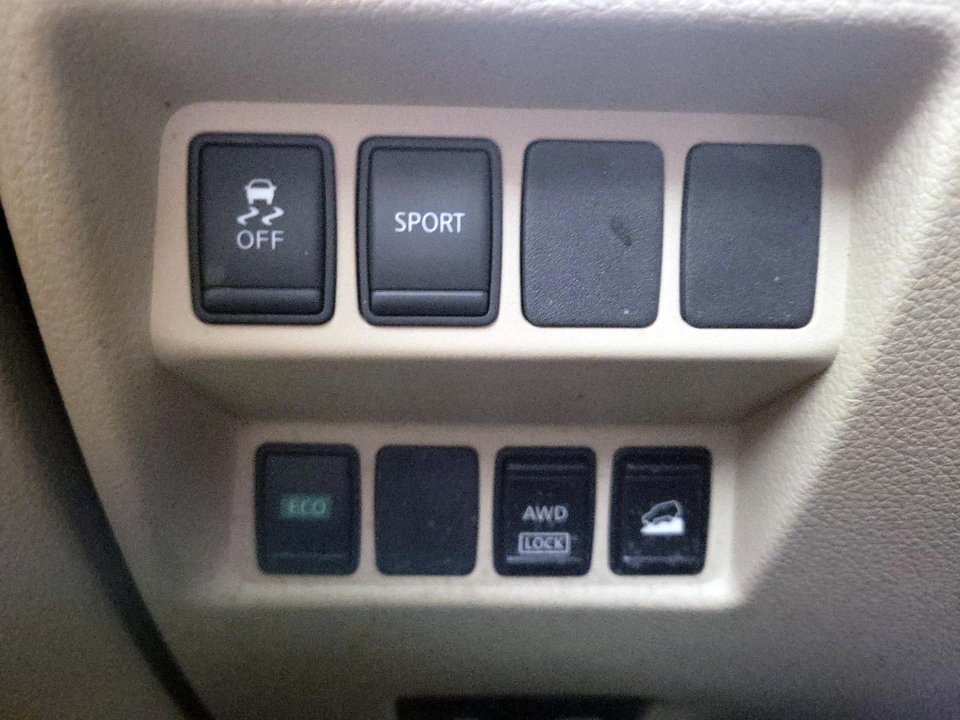 Thumbnail: 2016 Nissan Rogue - 13