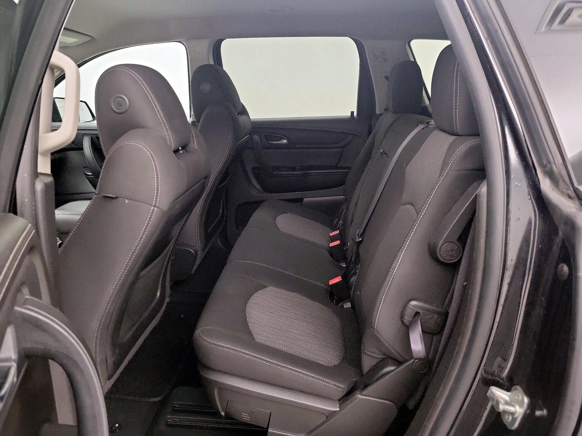 Thumbnail: 2014 Chevrolet Traverse - 19