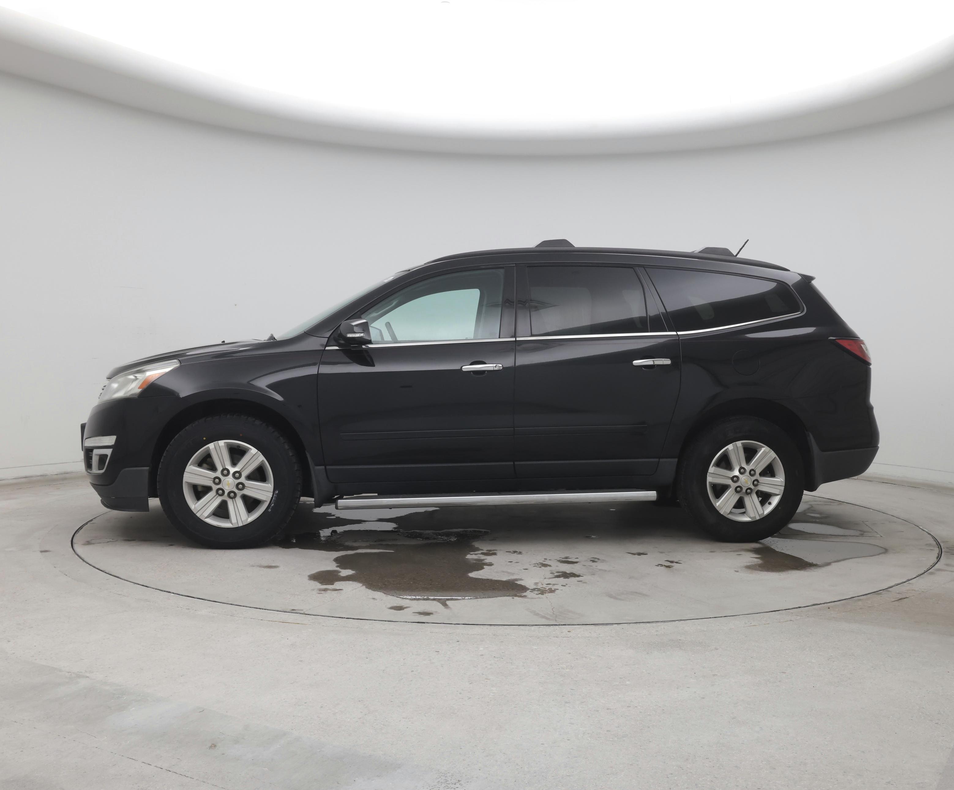 Thumbnail: 2014 Chevrolet Traverse - 3
