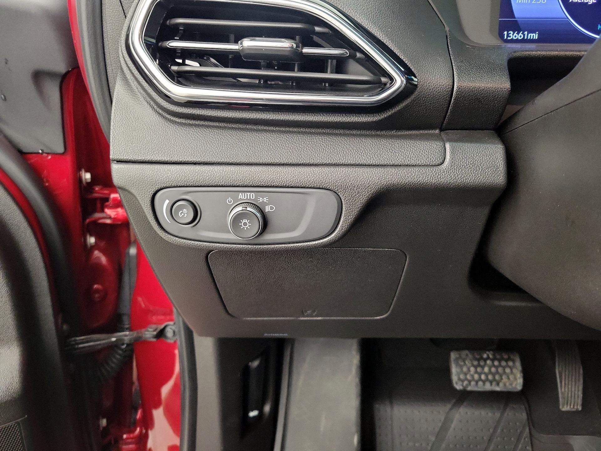 Thumbnail: 2023 Chevrolet Bolt EV - 13