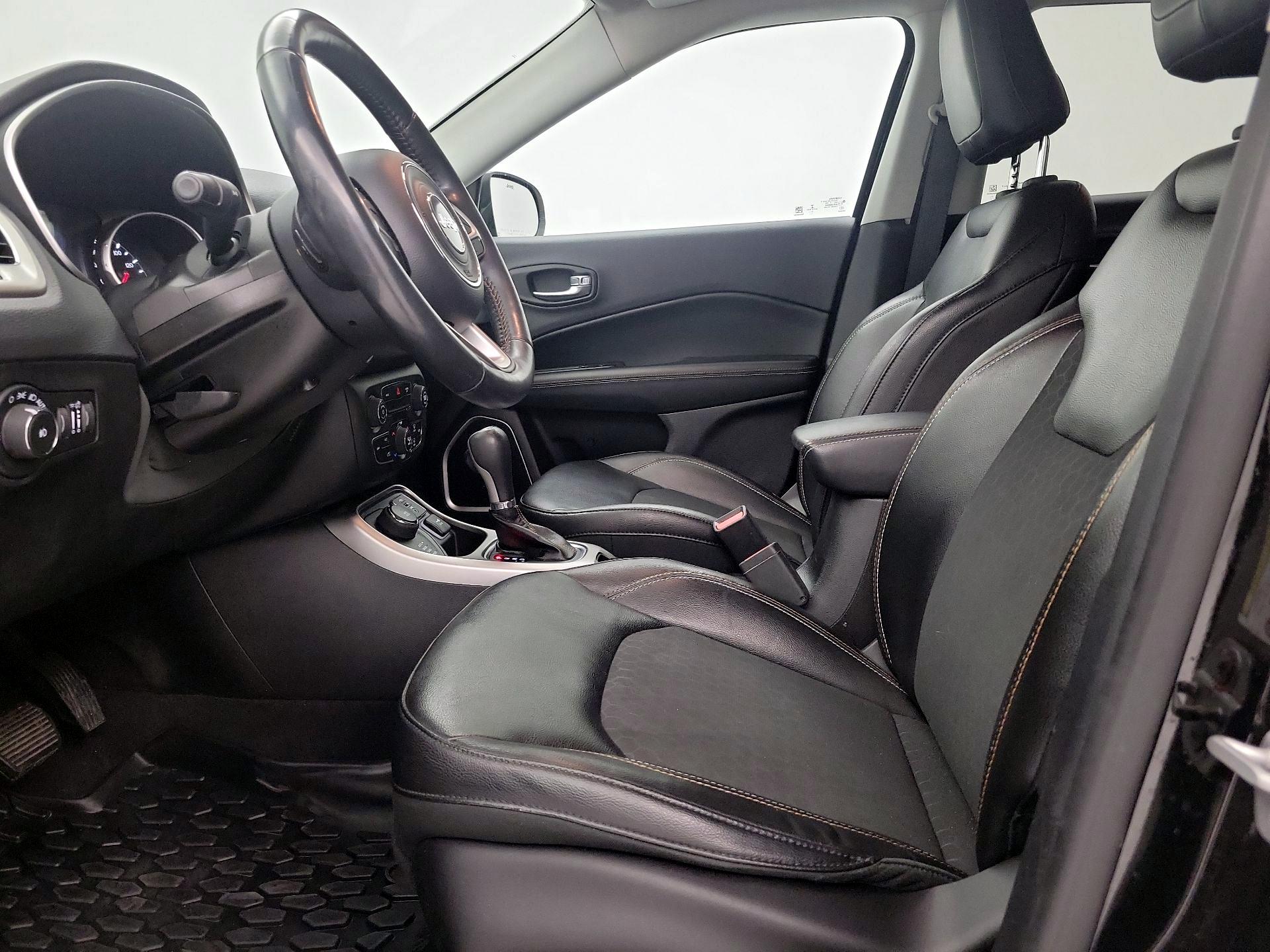 Thumbnail: 2018 Jeep Compass - 11