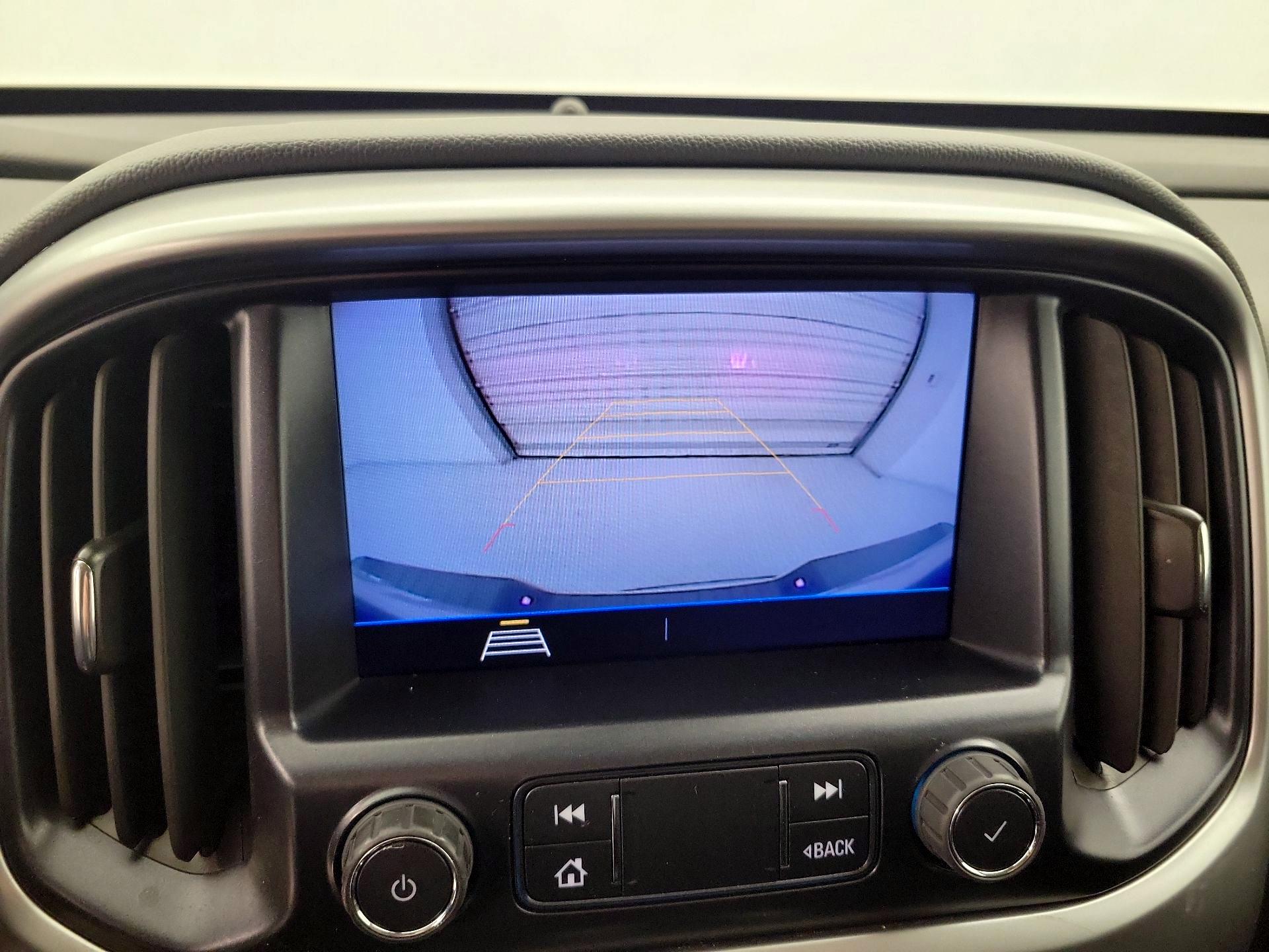 Thumbnail: 2022 Chevrolet Colorado - 14