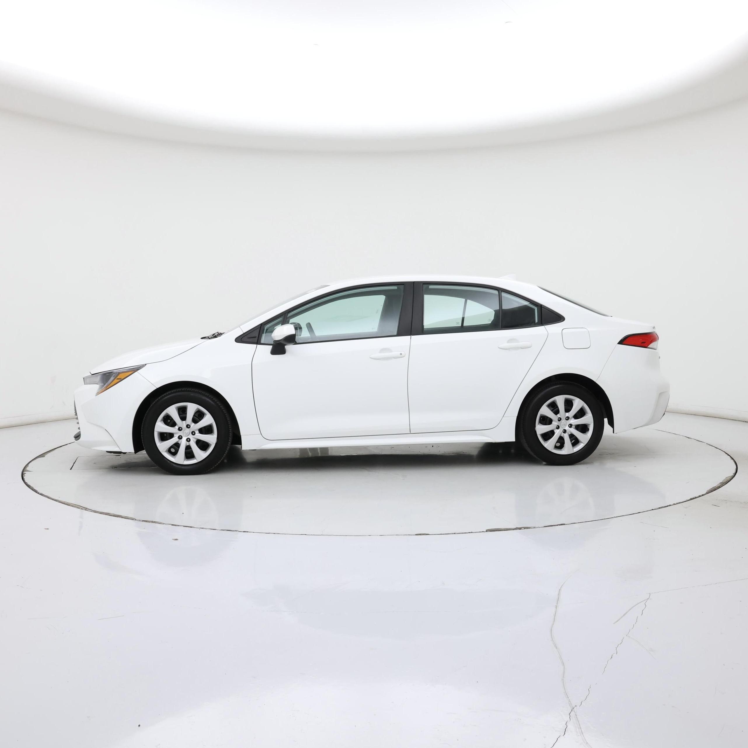 Thumbnail: 2024 Toyota Corolla - 3