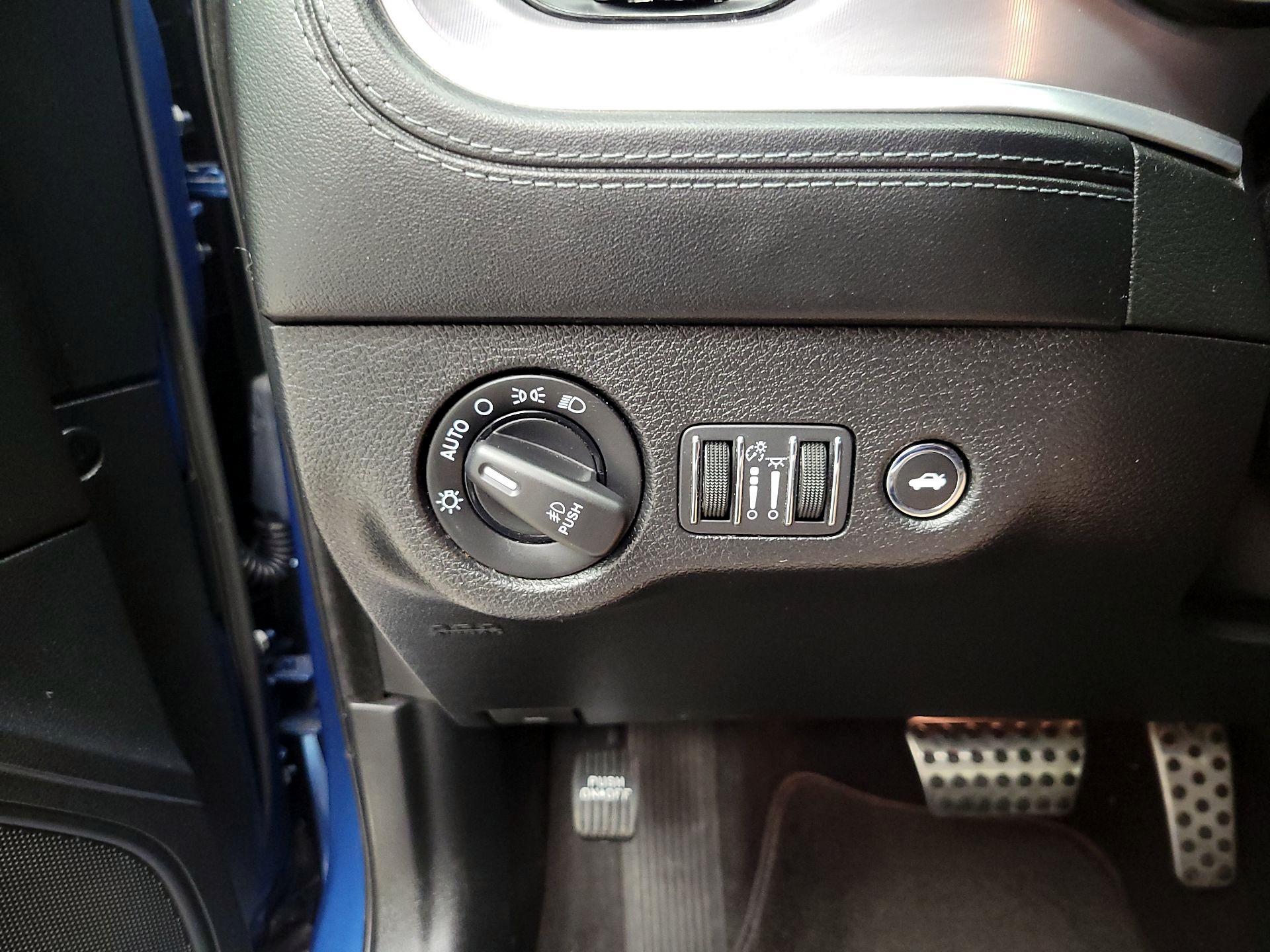 Thumbnail: 2022 Dodge Charger - 13