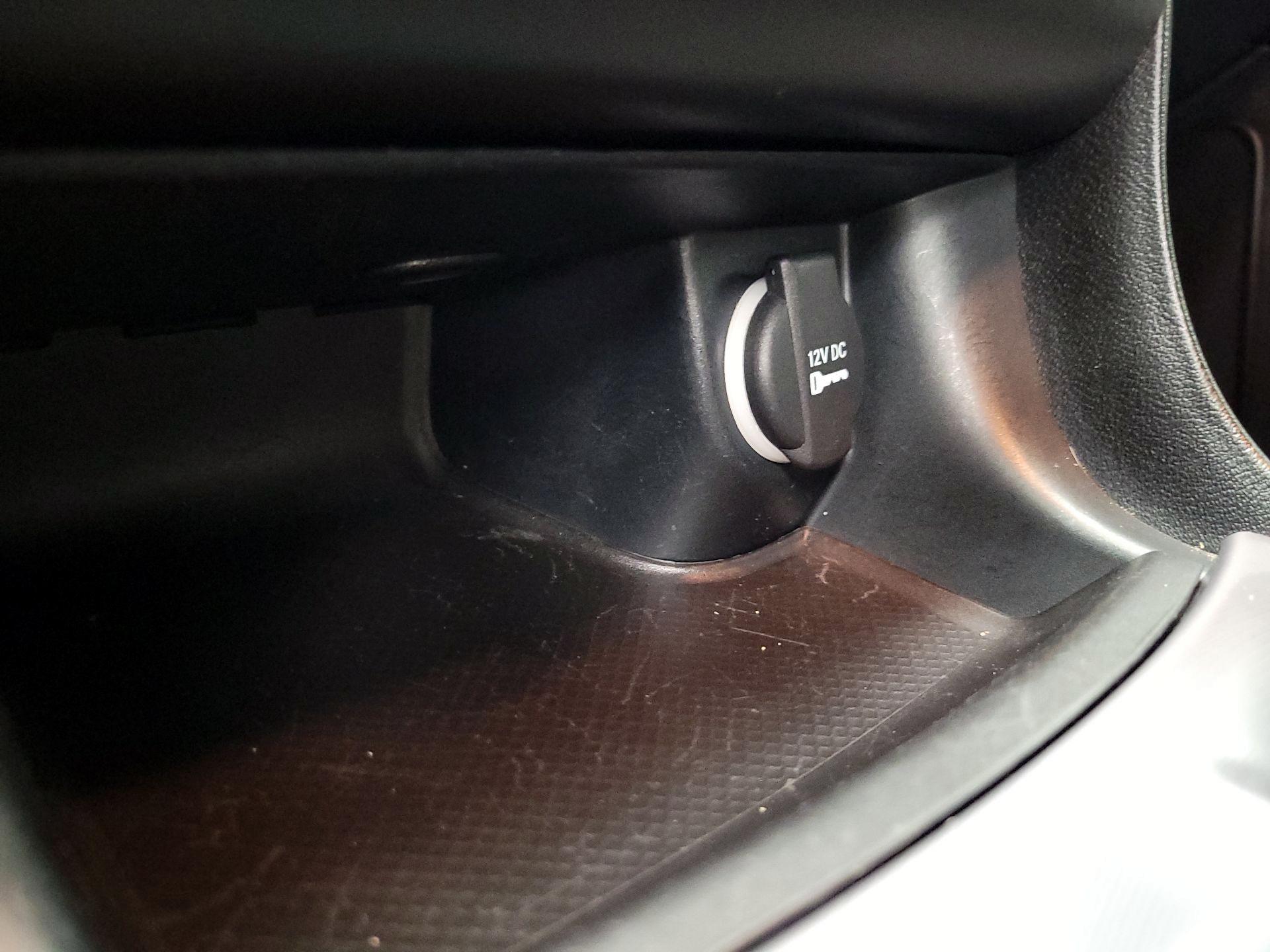 Thumbnail: 2022 Dodge Charger - 18