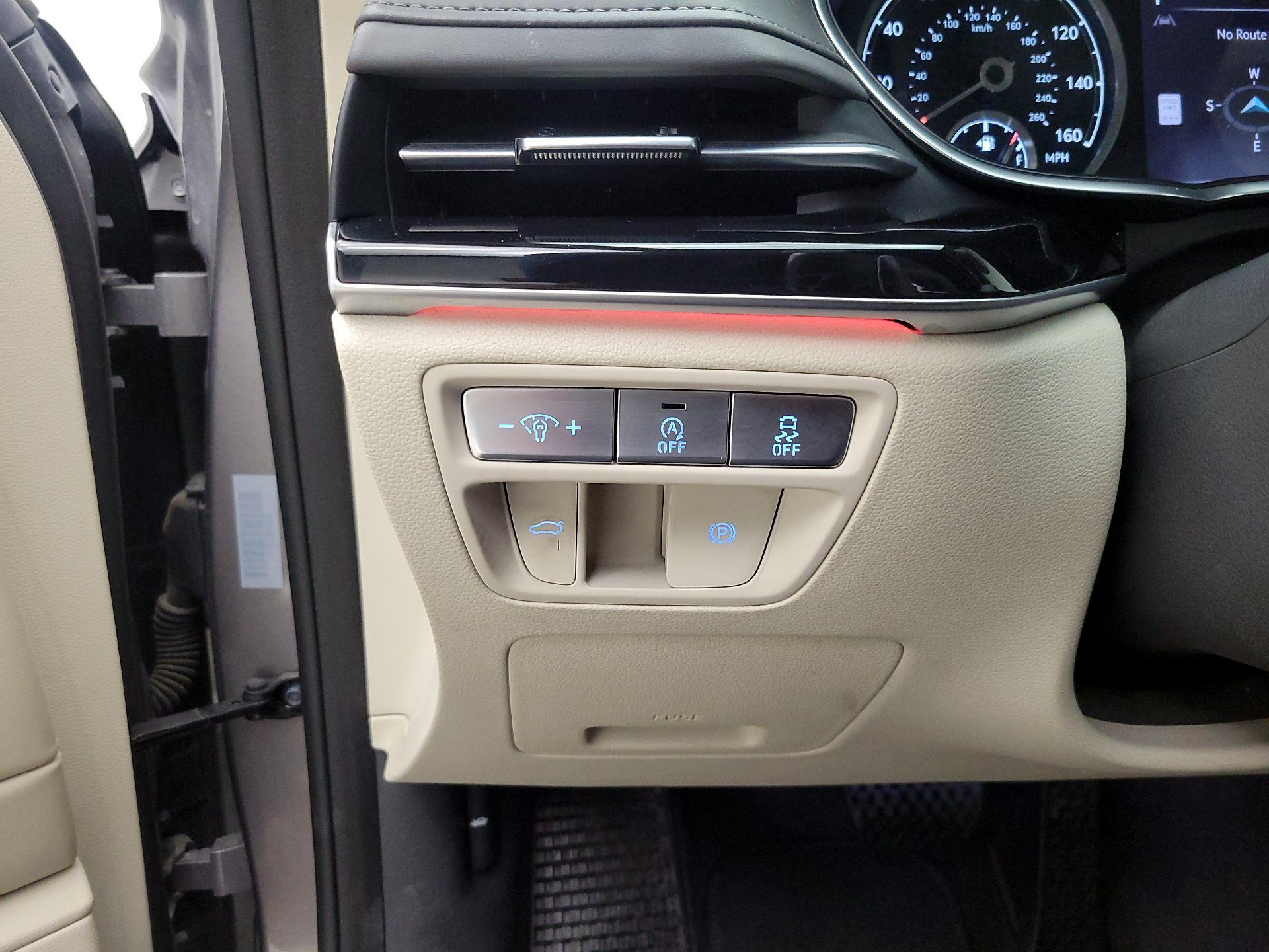 Thumbnail: 2023 Genesis G80 - 13