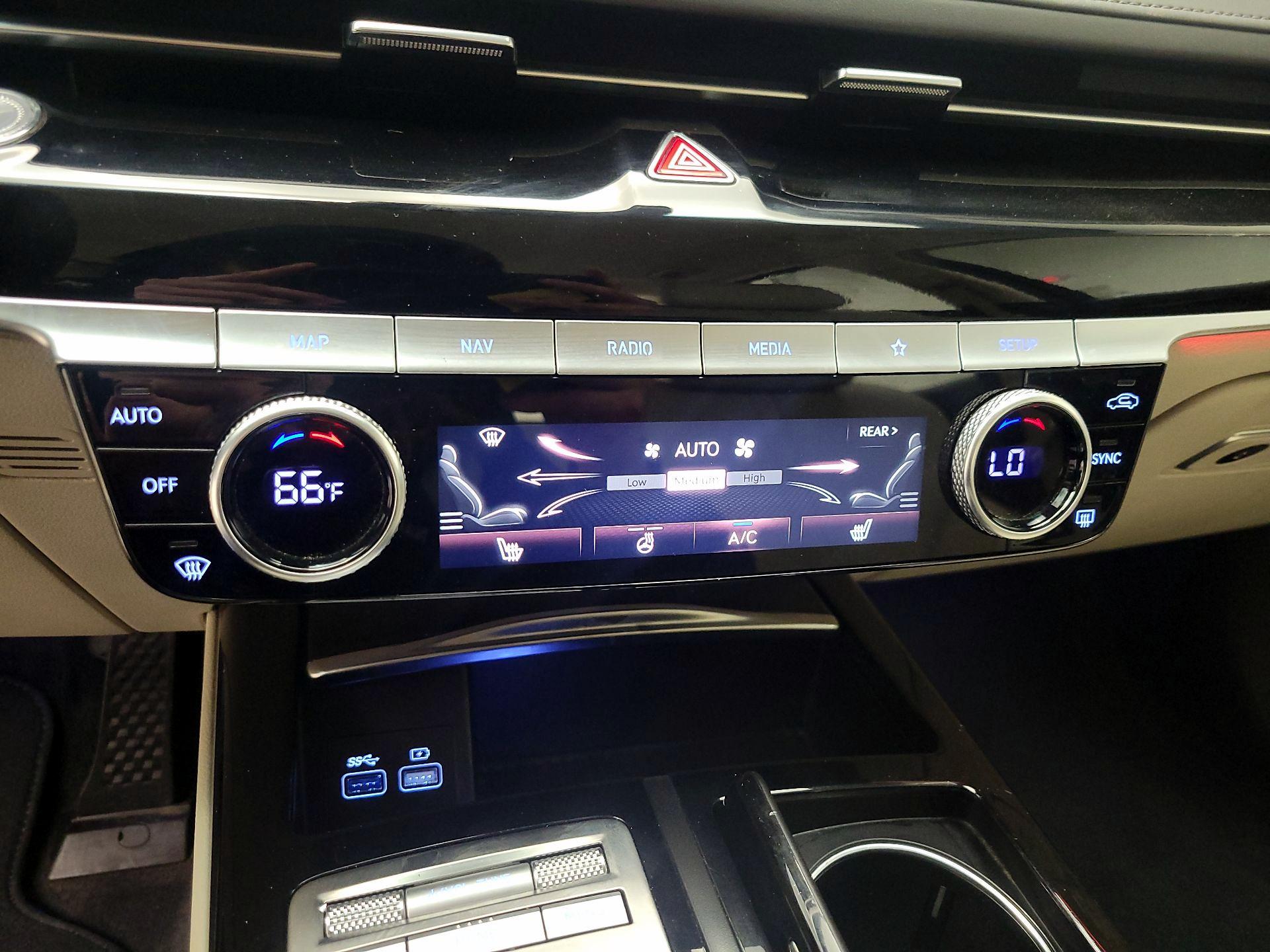 Thumbnail: 2023 Genesis G80 - 17