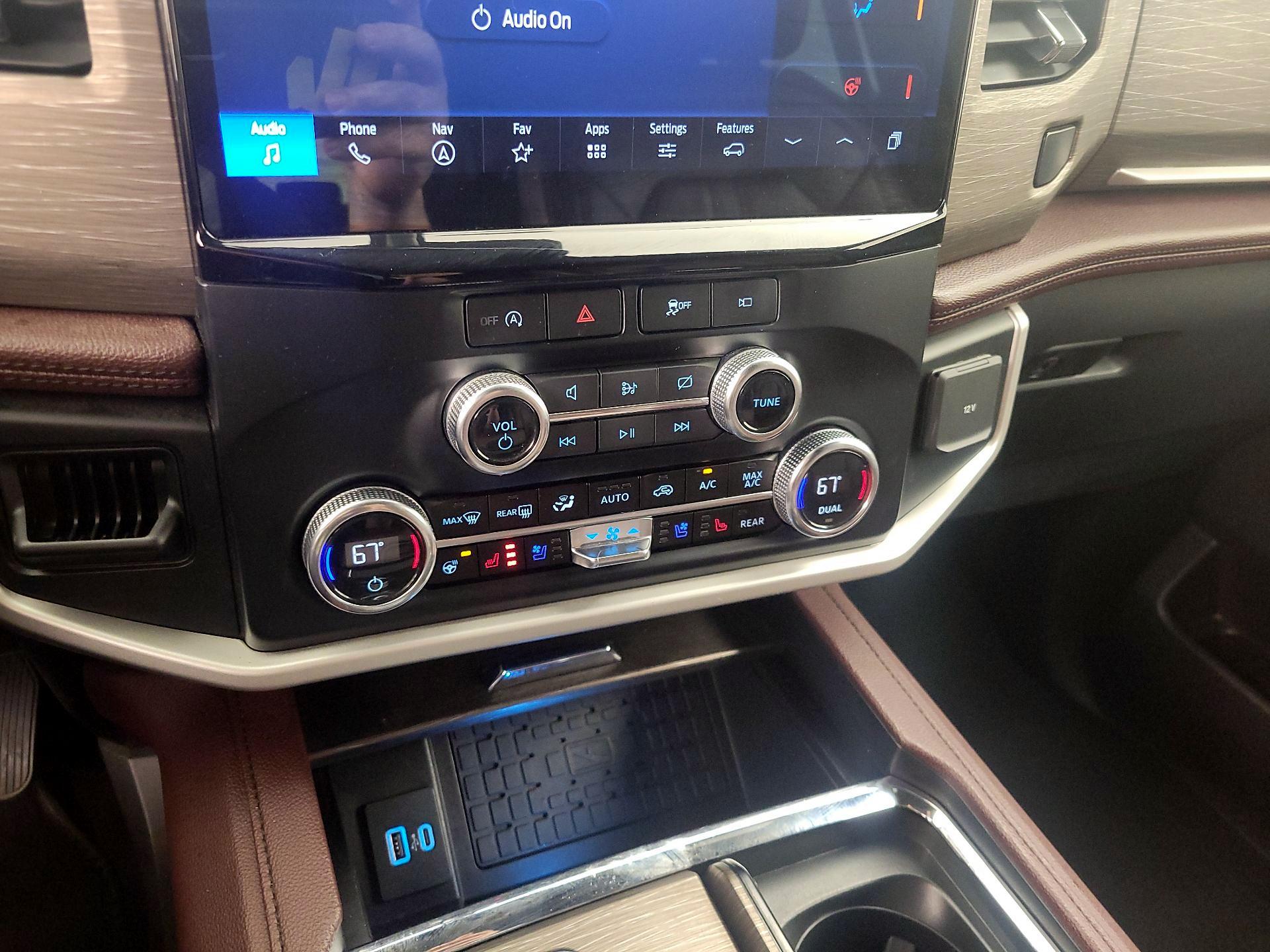 Thumbnail: 2024 Ford Expedition MAX - 17