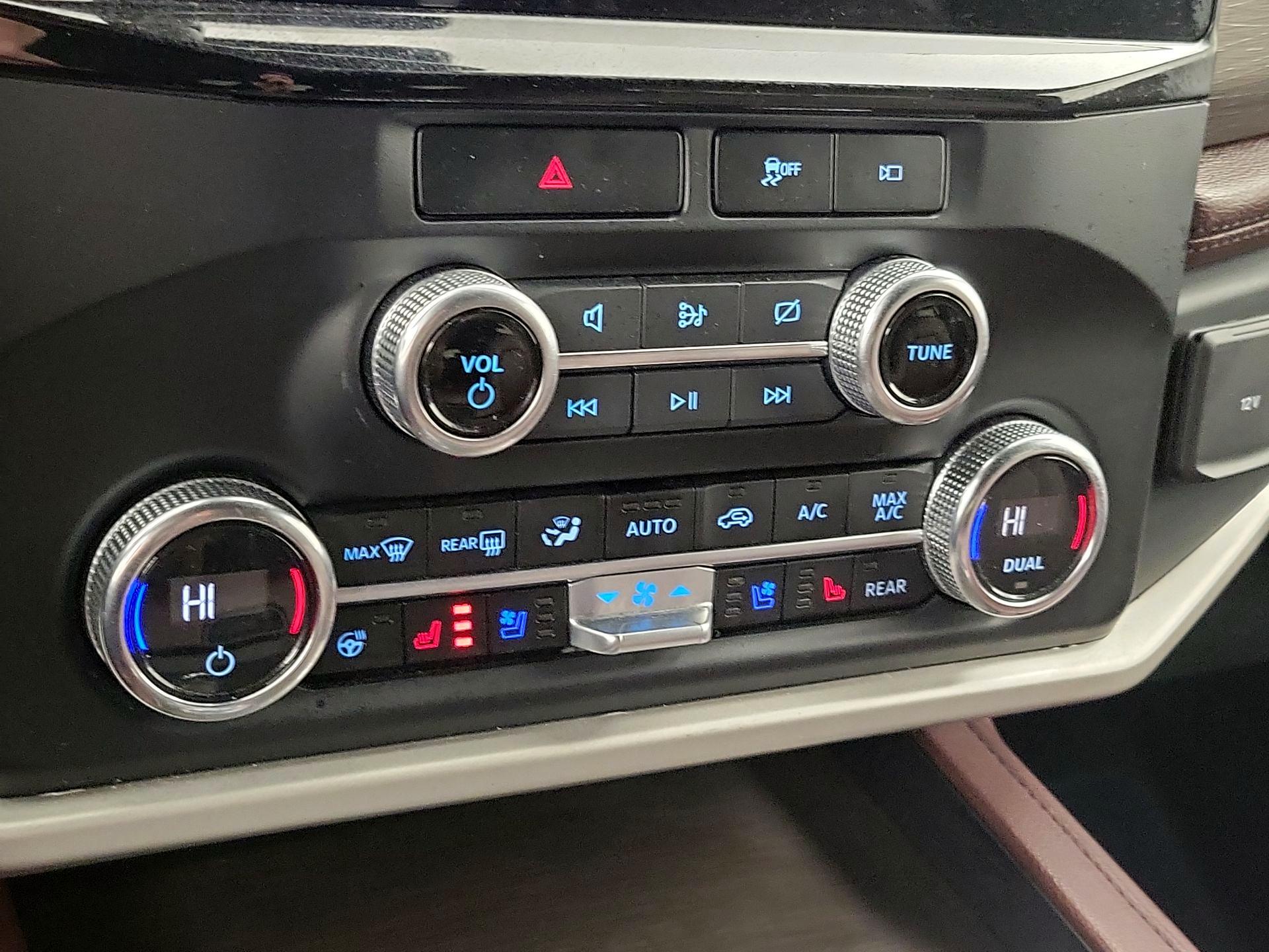 Thumbnail: 2023 Ford Expedition MAX - 17