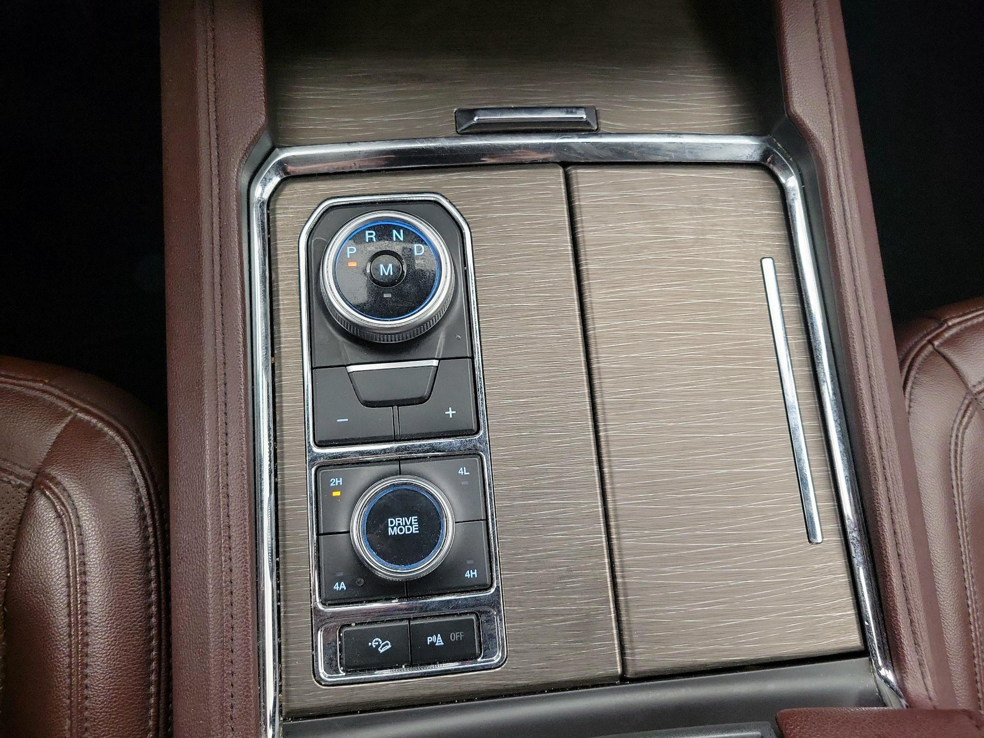 Thumbnail: 2023 Ford Expedition MAX - 18