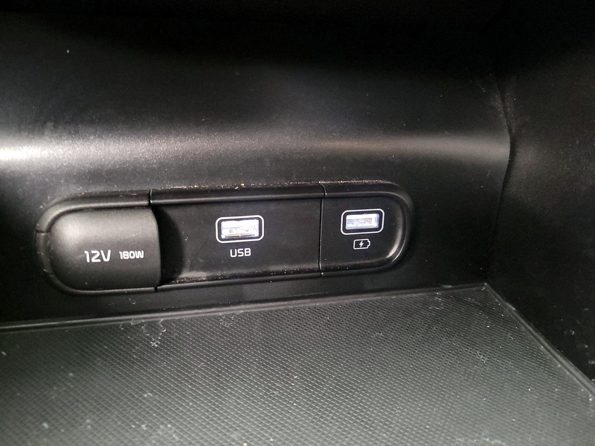 Thumbnail: 2023 Kia K5 - 17