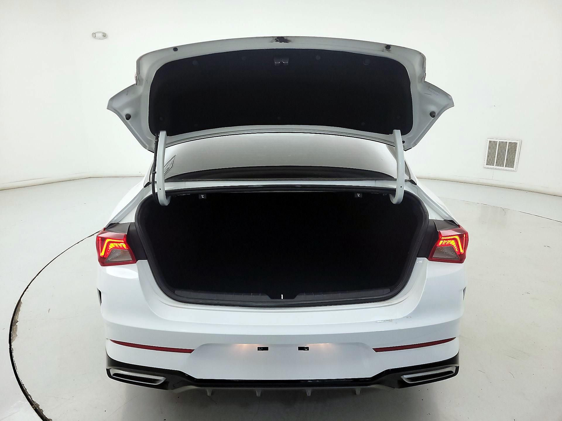 Thumbnail: 2023 Kia K5 - 18