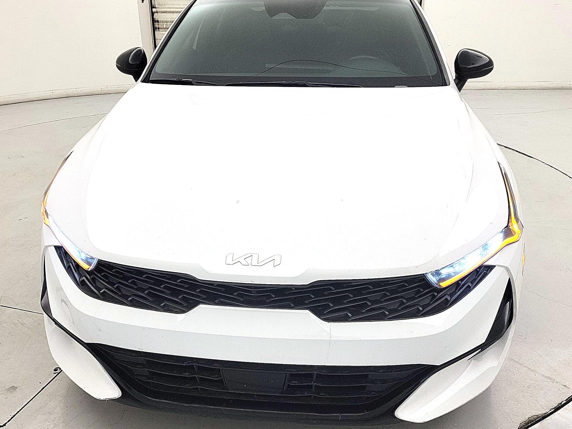 Thumbnail: 2023 Kia K5 - 2